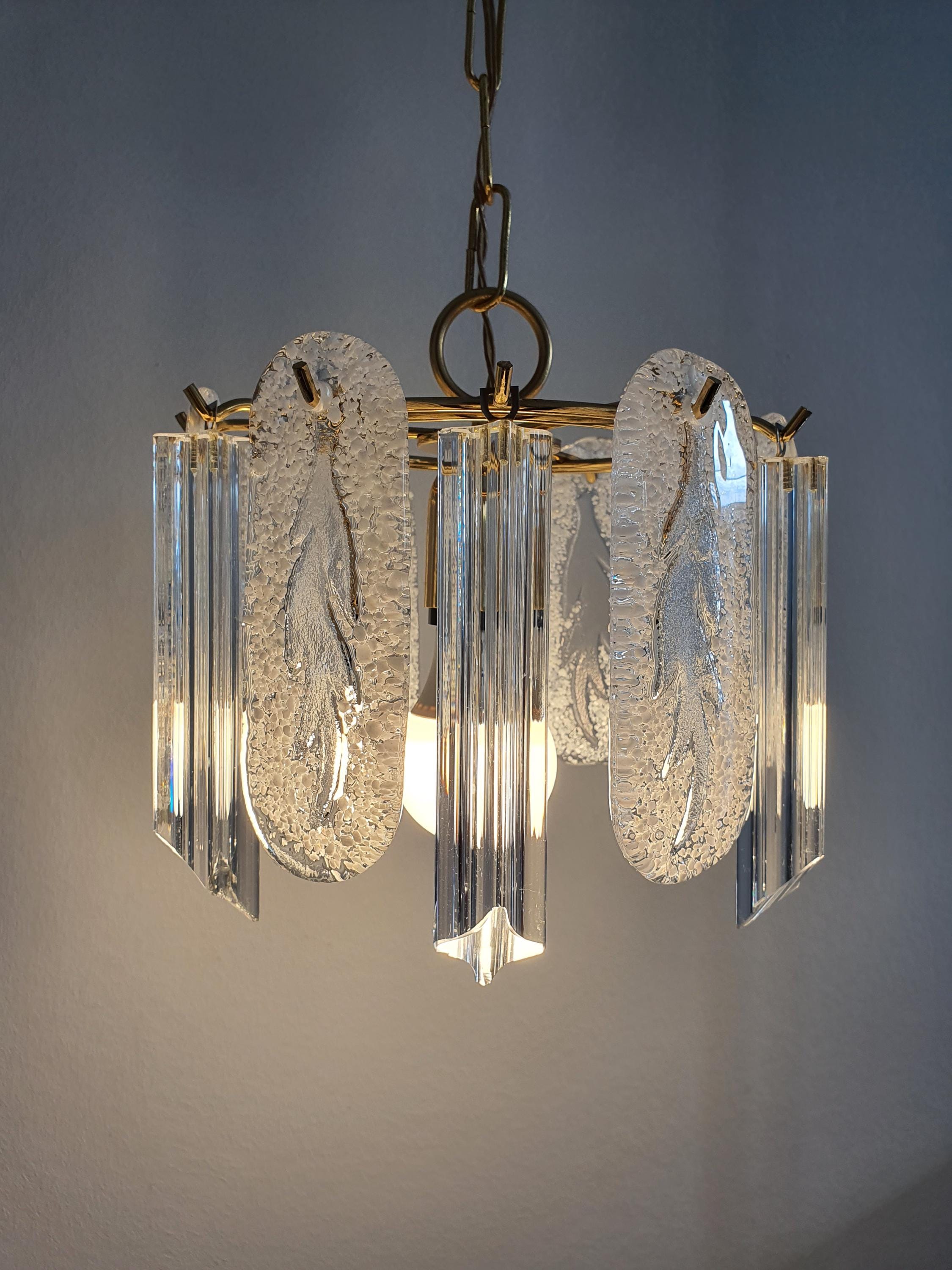 Art Deco Murano Glass Petal Chandelier: Vintage Italian Light