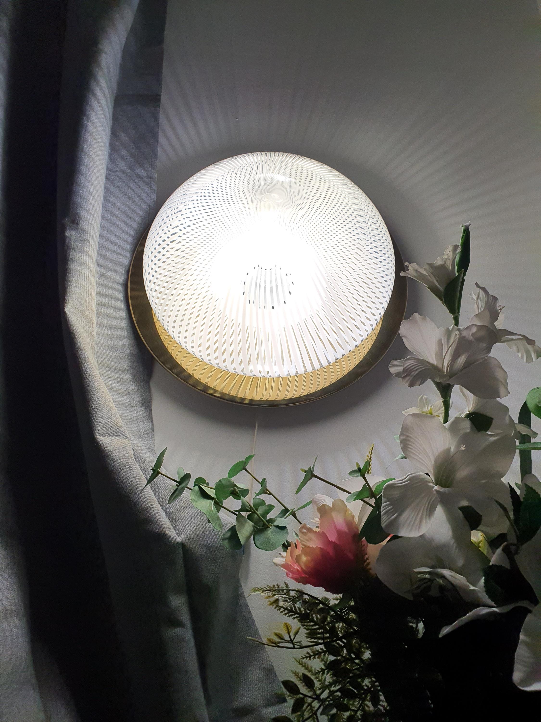 Underside view of signed Venini Murano filigrana flush mount, E27 socket, gold ring