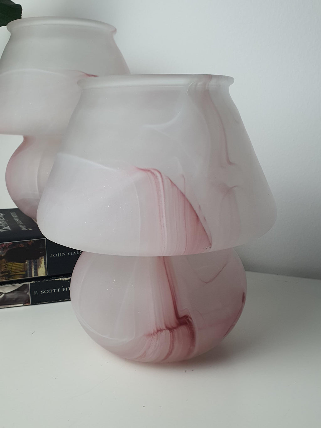 Thick hand-blown glass on a vintage Due P. Murano bedside lamp
