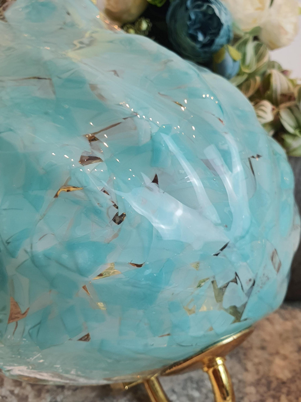 Paar Vintage La-Murrina-Wandleuchten aus Muranoglas – Tiffany-Farbiges Organisches Blumendesign mit Goldener Basis