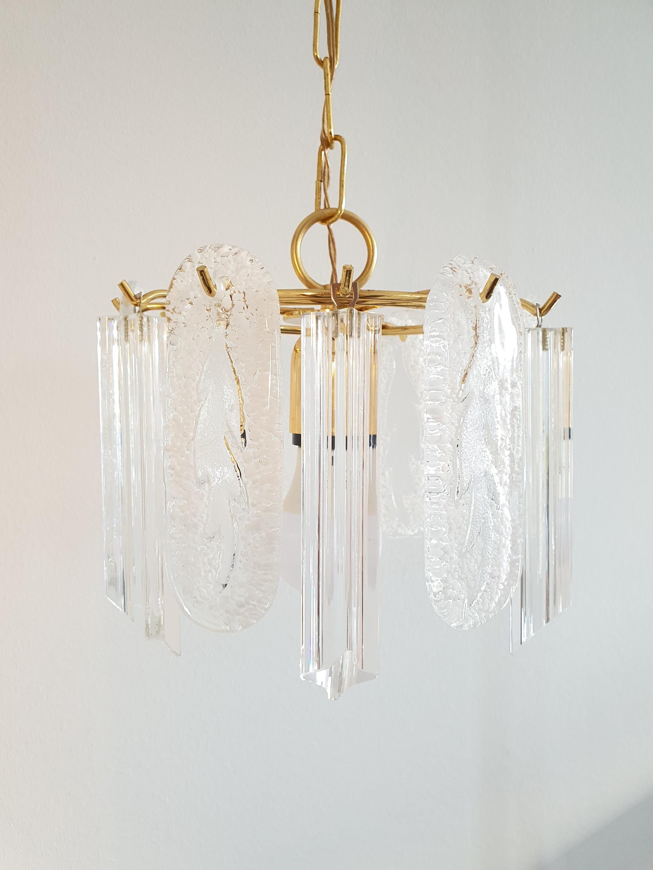 Art Deco Murano Glass Petal Chandelier: Vintage Italian Light