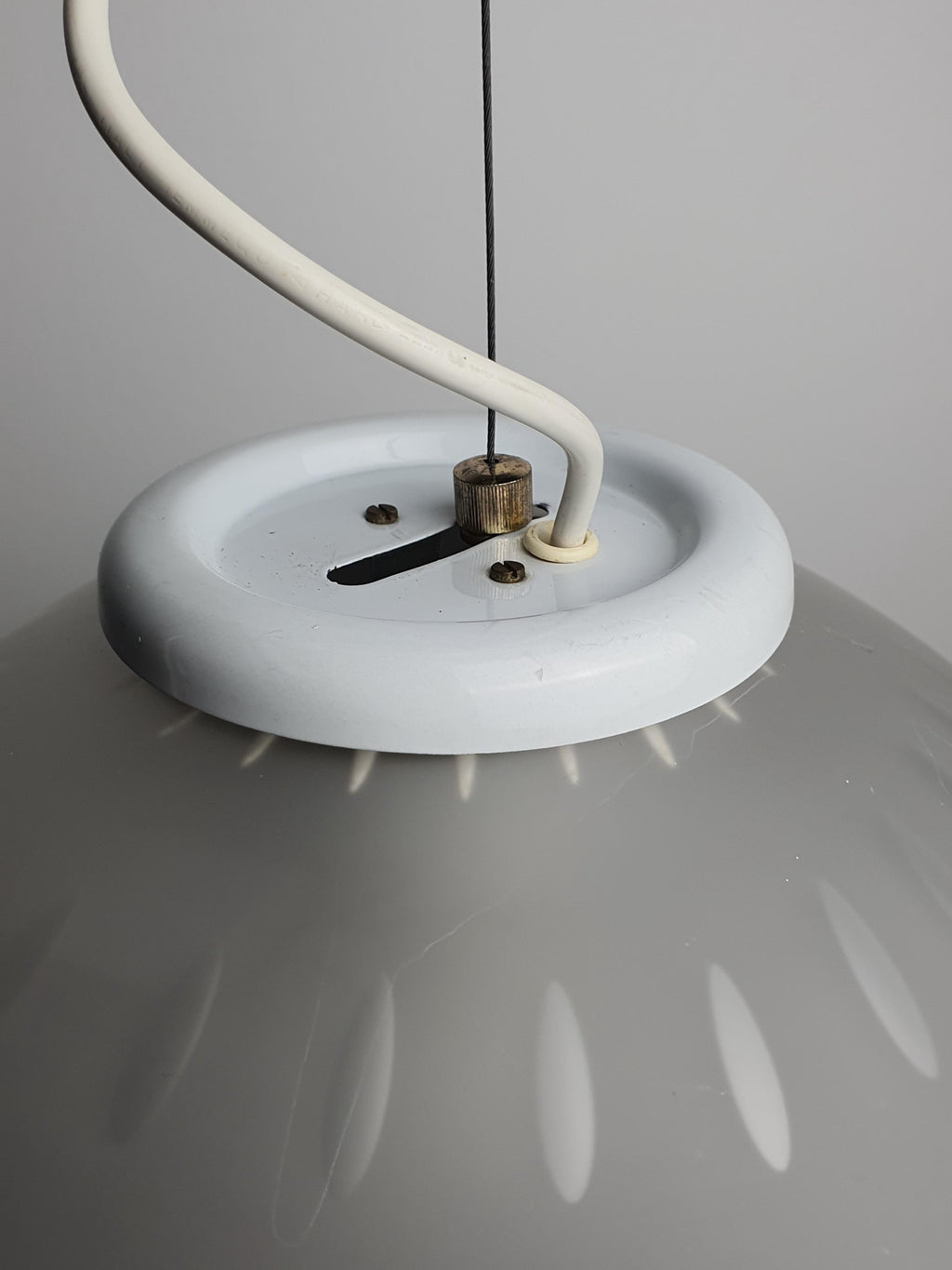 Ruffled edge detail of satin white pulegoso Murano glass Fazzoletto floral pendant shade