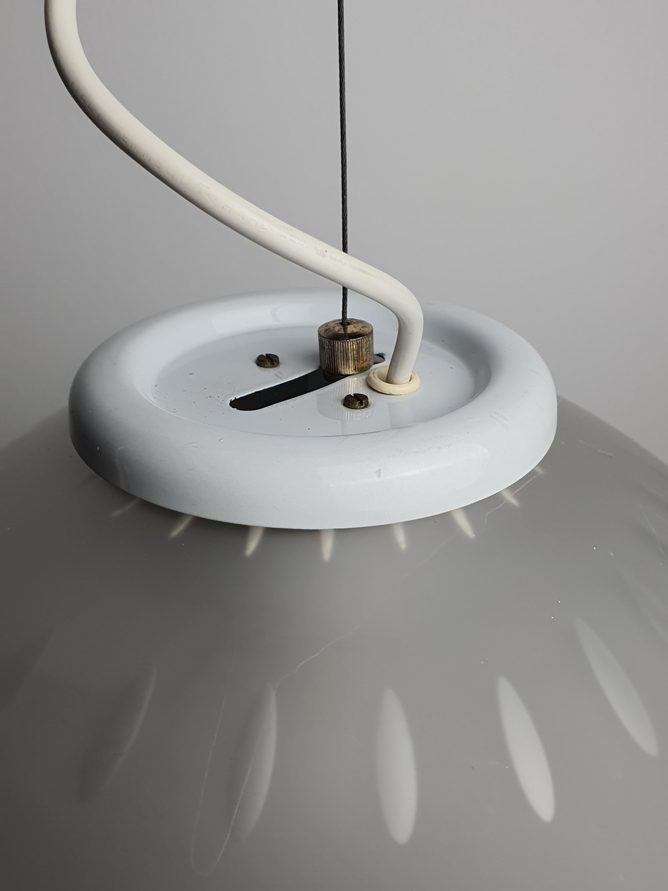 Ruffled edge detail of satin white pulegoso Murano glass Fazzoletto floral pendant shade