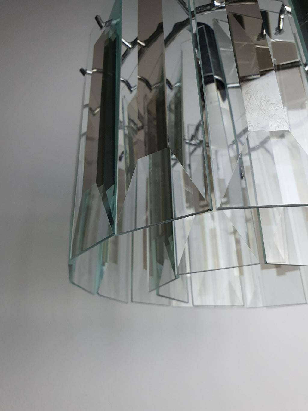 Vintage Art Deco chandelier side profile, showing 27cm height, rectangular crystal glass petals and chrome frame detail