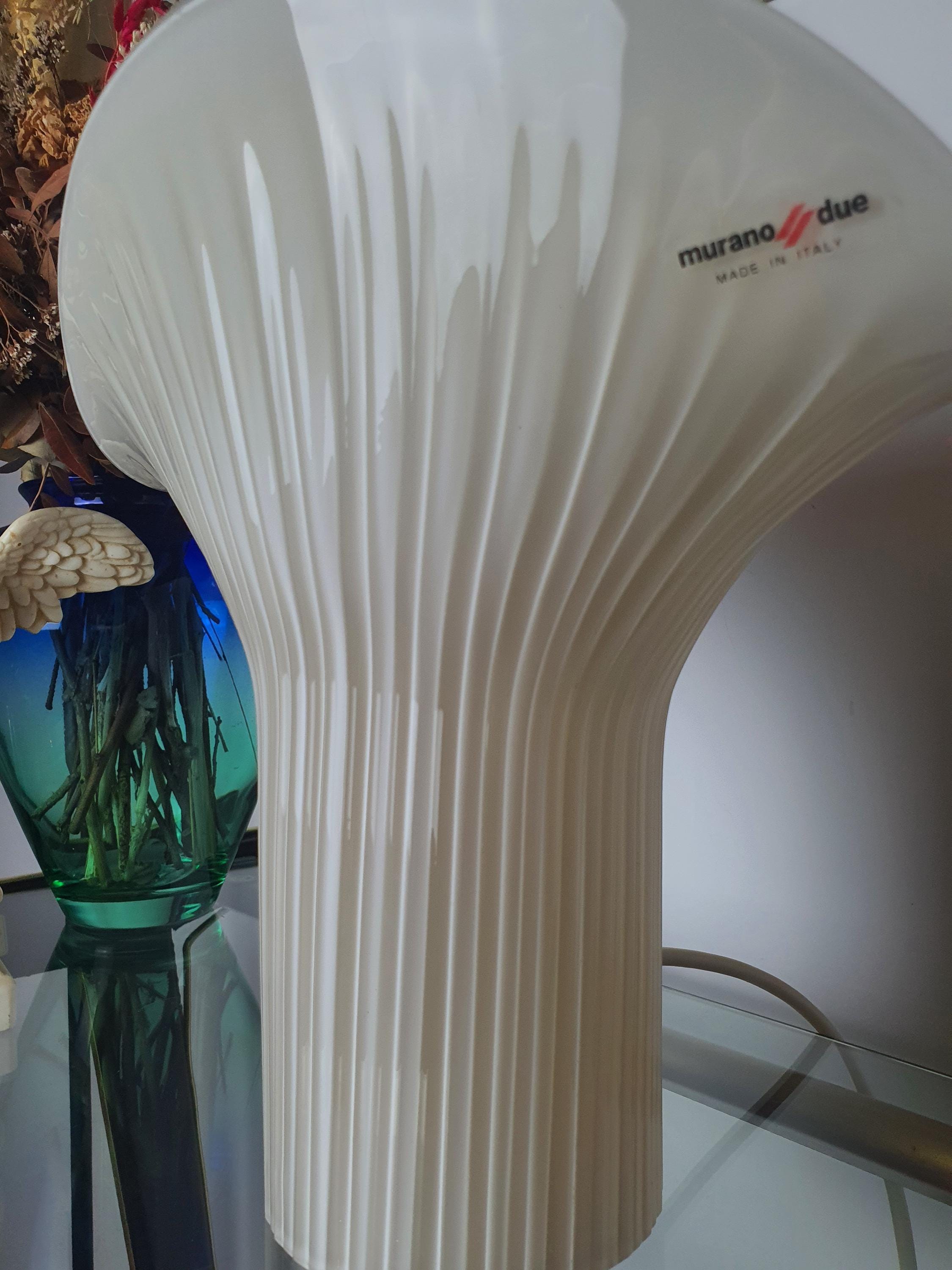 Vintage Murano Due Calla Lily Lamp: Beige Italian Glass Mid-Century Lighting