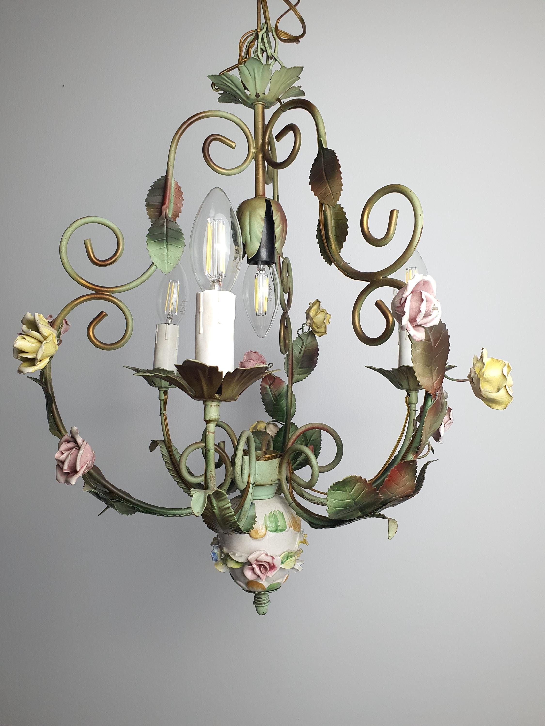 Underside view of 1950s Italian tole chandelier, 4 × E14 sockets, floral arms