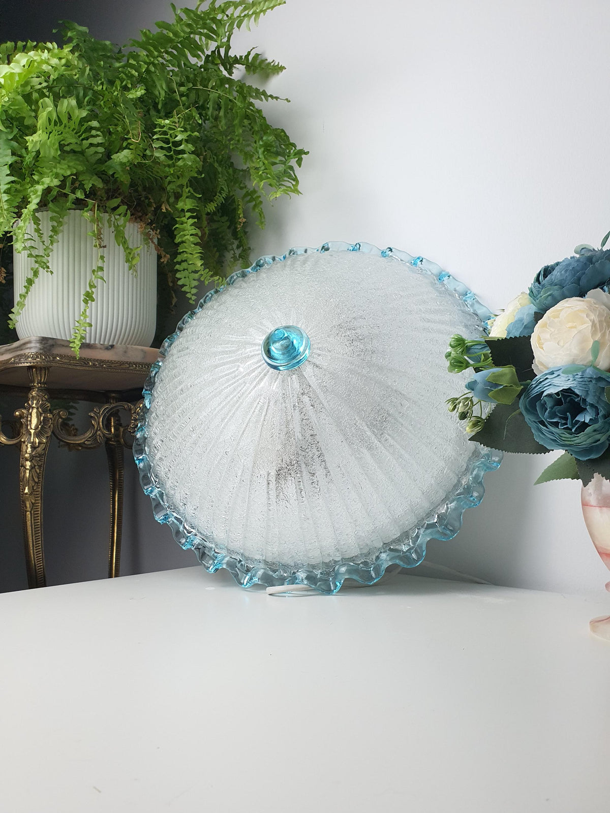 Floral Murano glass ceiling light with a sculptural cone-shaped centre
