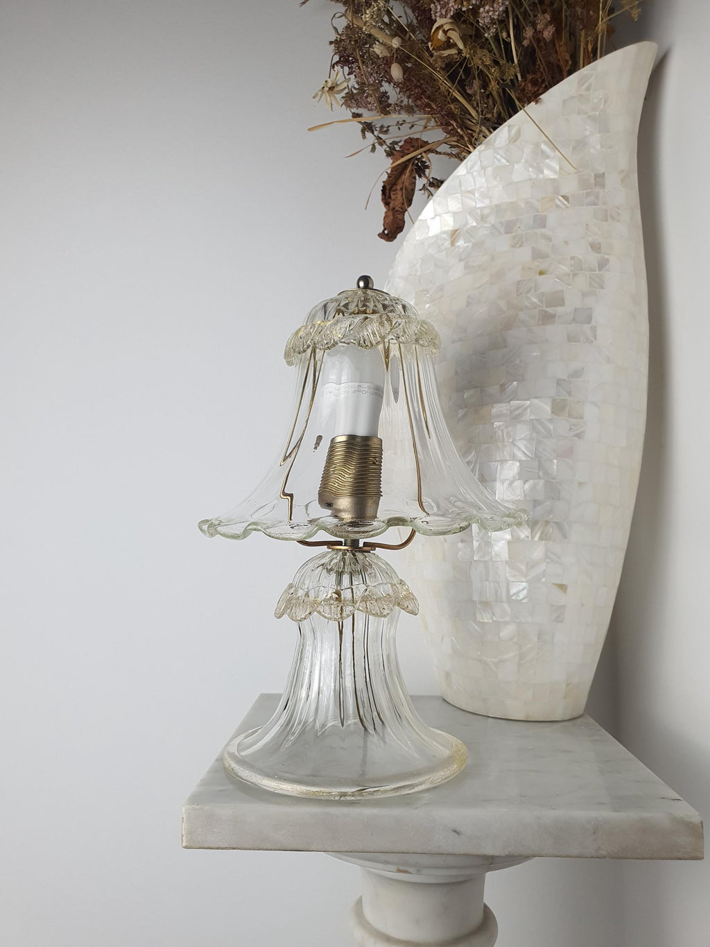 Floral Table Lamp in Vintage Murano Glass | Hand-blown Italian Tulip Light with Gold Powder