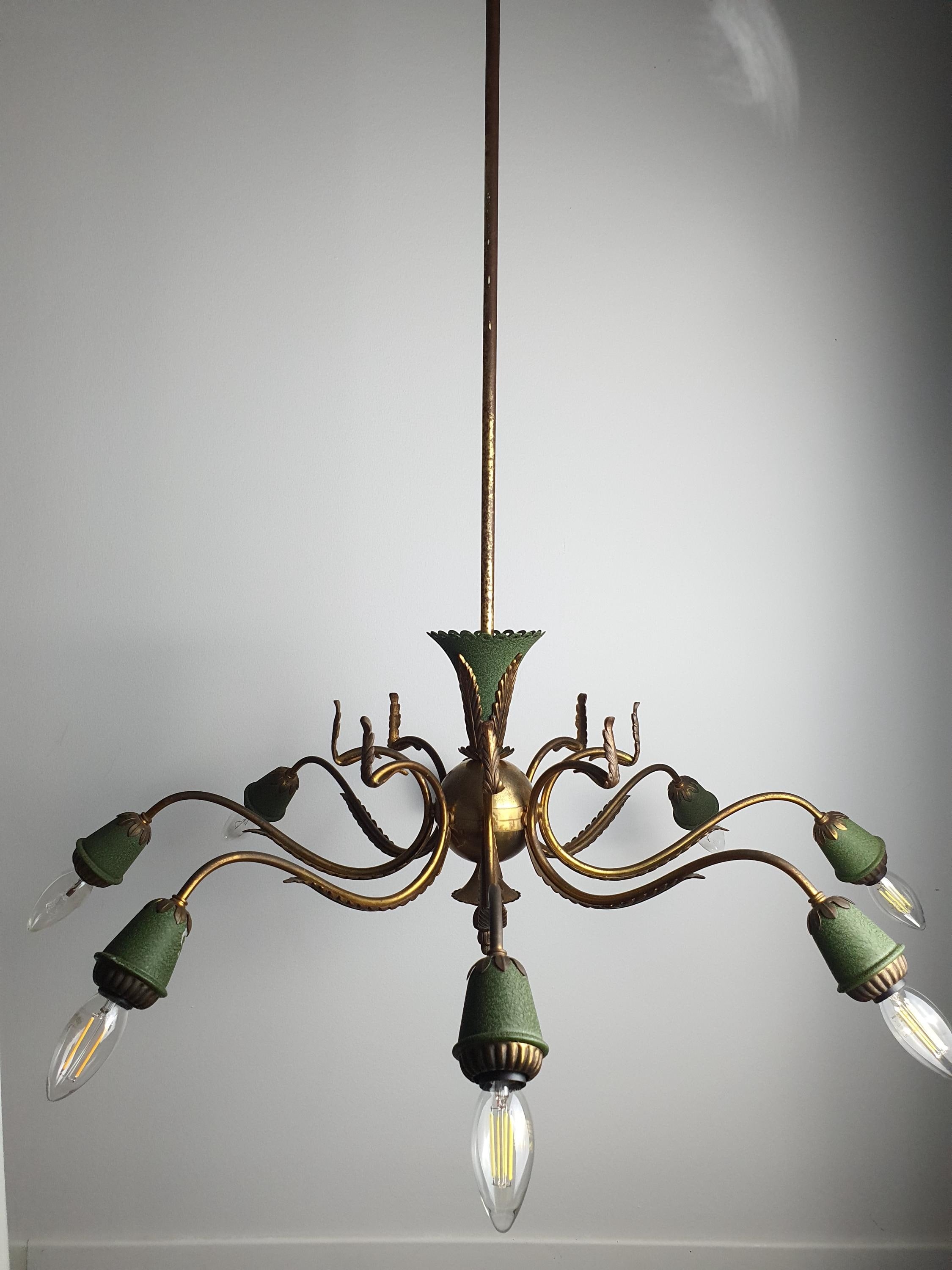 Vintage 1950s Italian 8-arm Sputnik chandelier front view, starburst composition, brass bronze green leaf detail, 74cm diameter