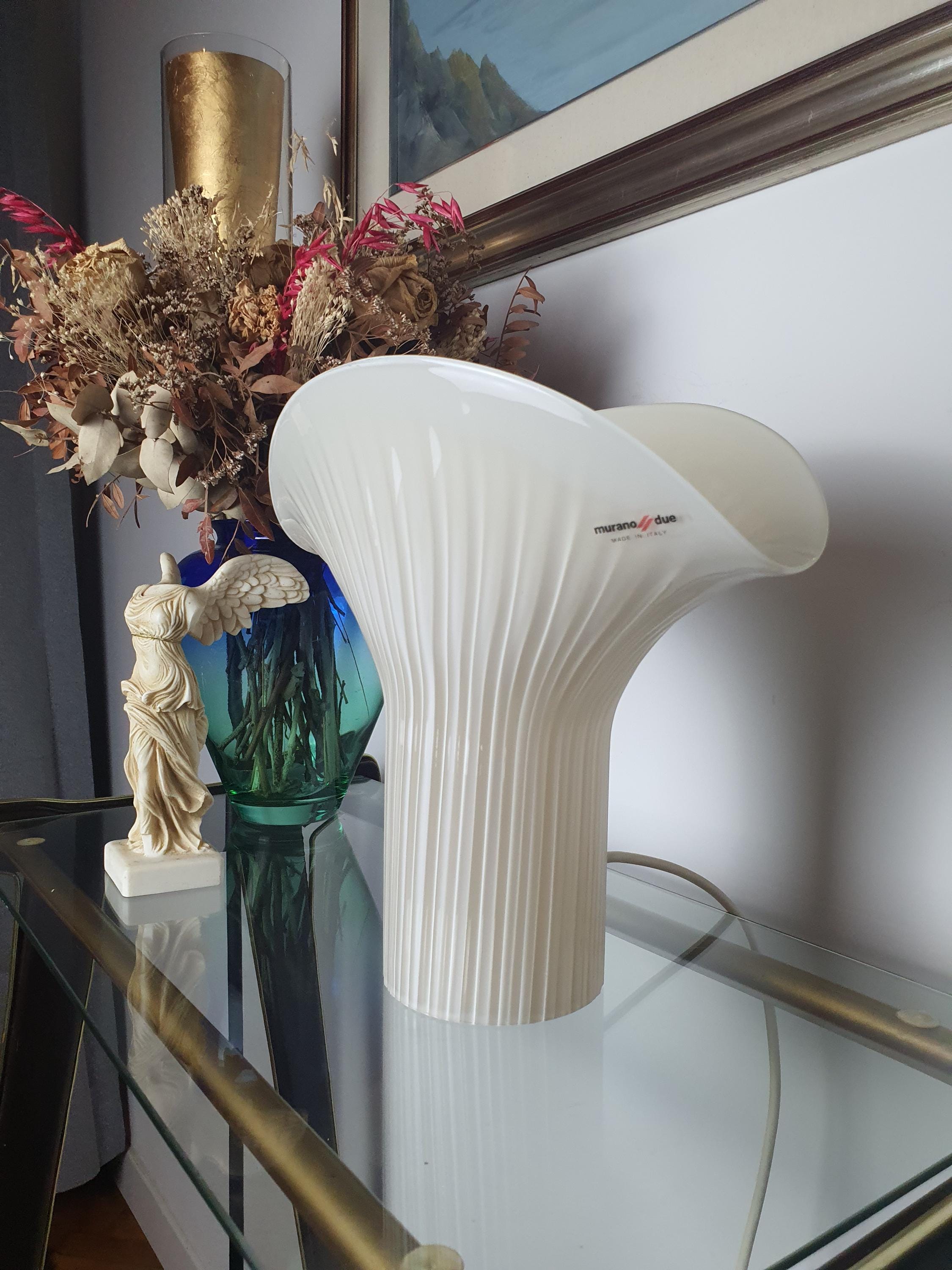 Vintage Murano Due Calla Lily Lamp: Beige Italian Glass Mid-Century Lighting