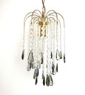 Vintage Wasserfall Kronleuchter grau Tropfen Kristalle goldene Basis Hollywood Regency MCM