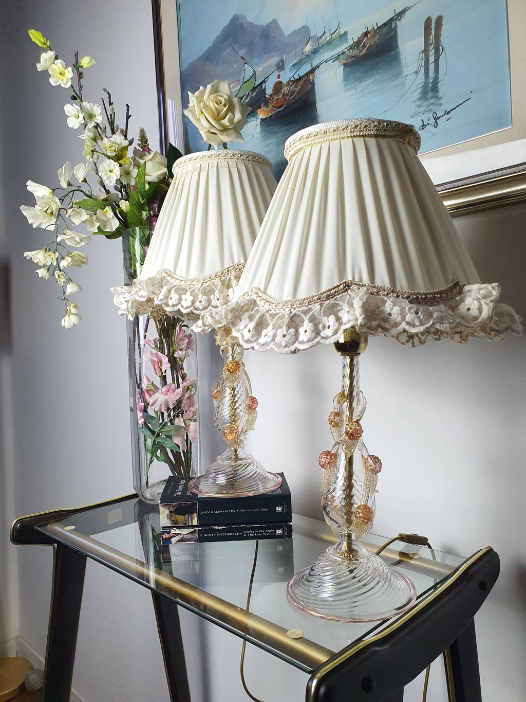 Vintage Murano aventurine gold flake bedside lamp front view, clear glass with pink accents and sculptural grapes leaves motif, fabric shade