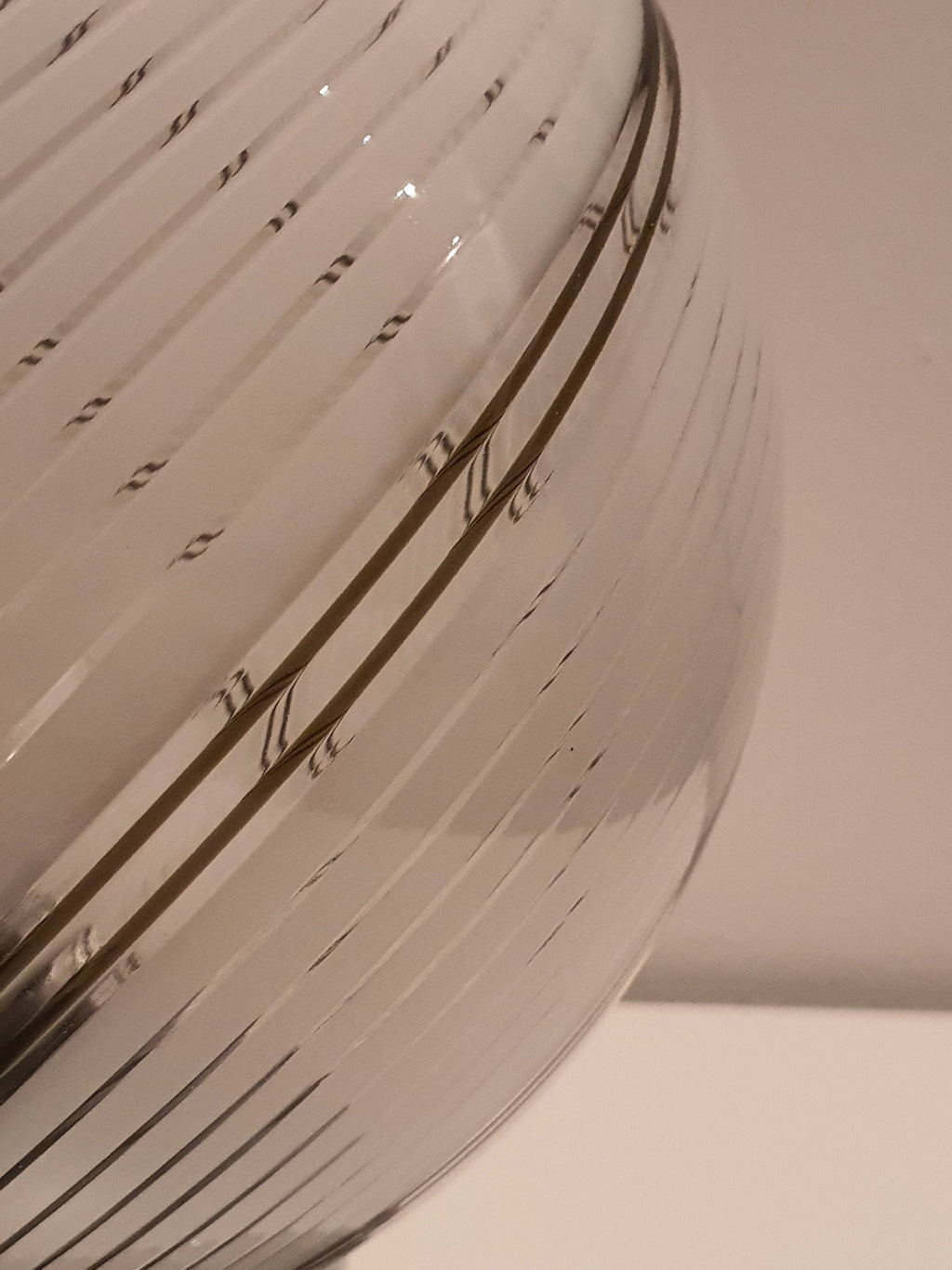 Vintage Murano Glass Globe Lamp: 1970s Italian Tessuto Design