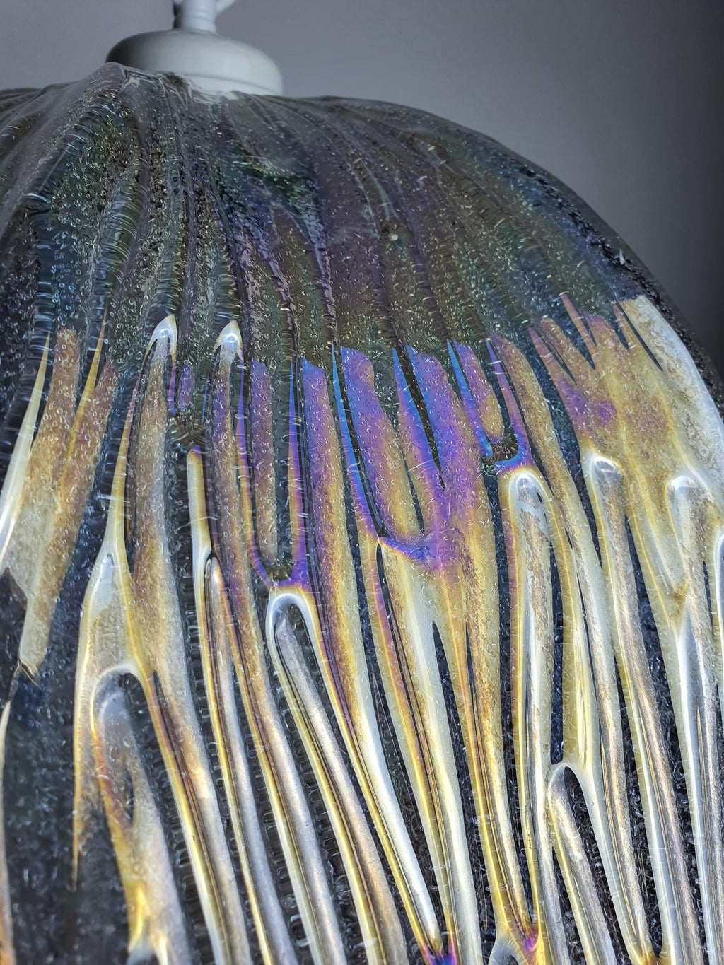 Murano glass tulip pendant front view, iridescent rainbow clear glass, flowing Fazzoletto silhouette, white chain