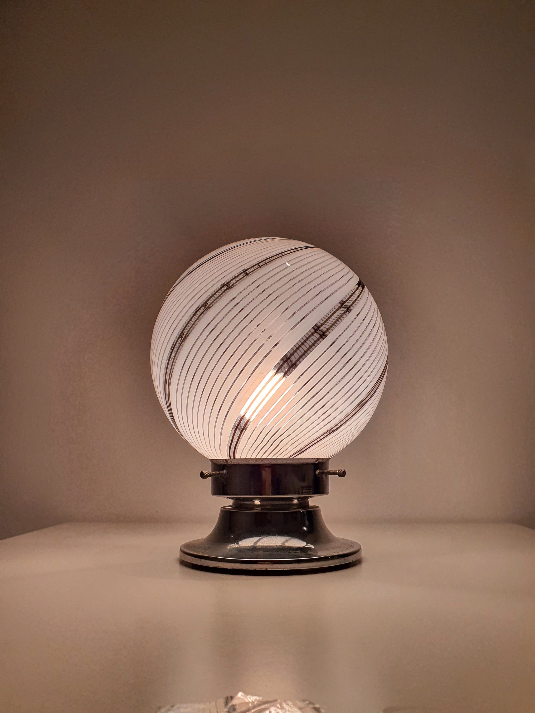 Vintage Murano Glass Globe Lamp: 1970s Italian Tessuto Design
