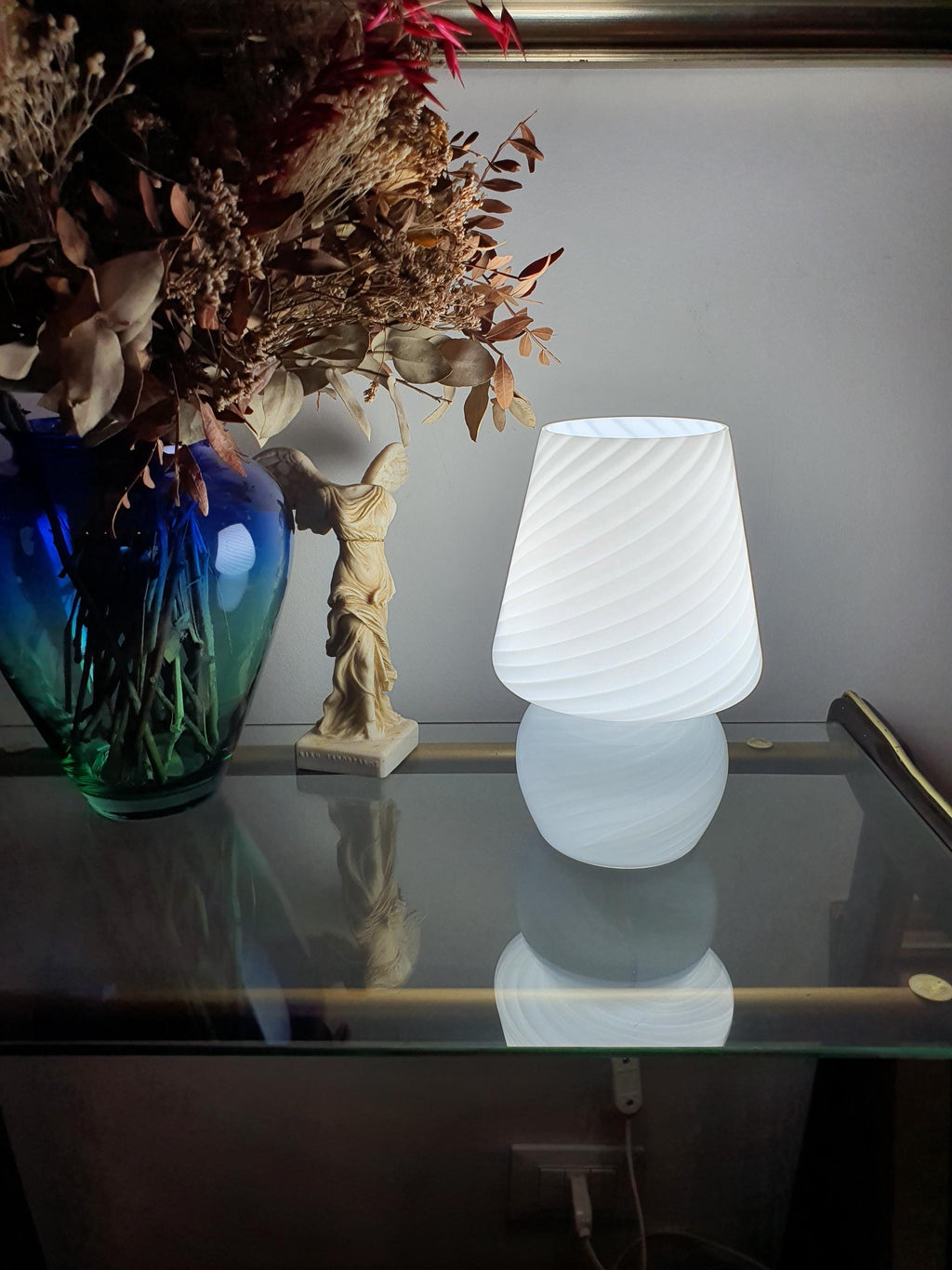 Vintage Murano Glass Mushroom Lamp: Mid-Century Modern White Swirl