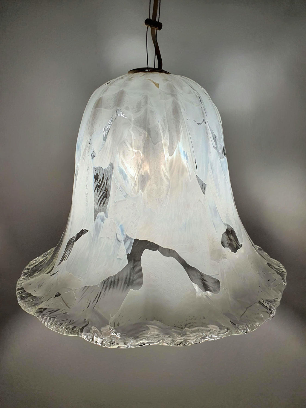 La Murrina vintage bell pendant light in white and clear Murano glass with golden base, floral design