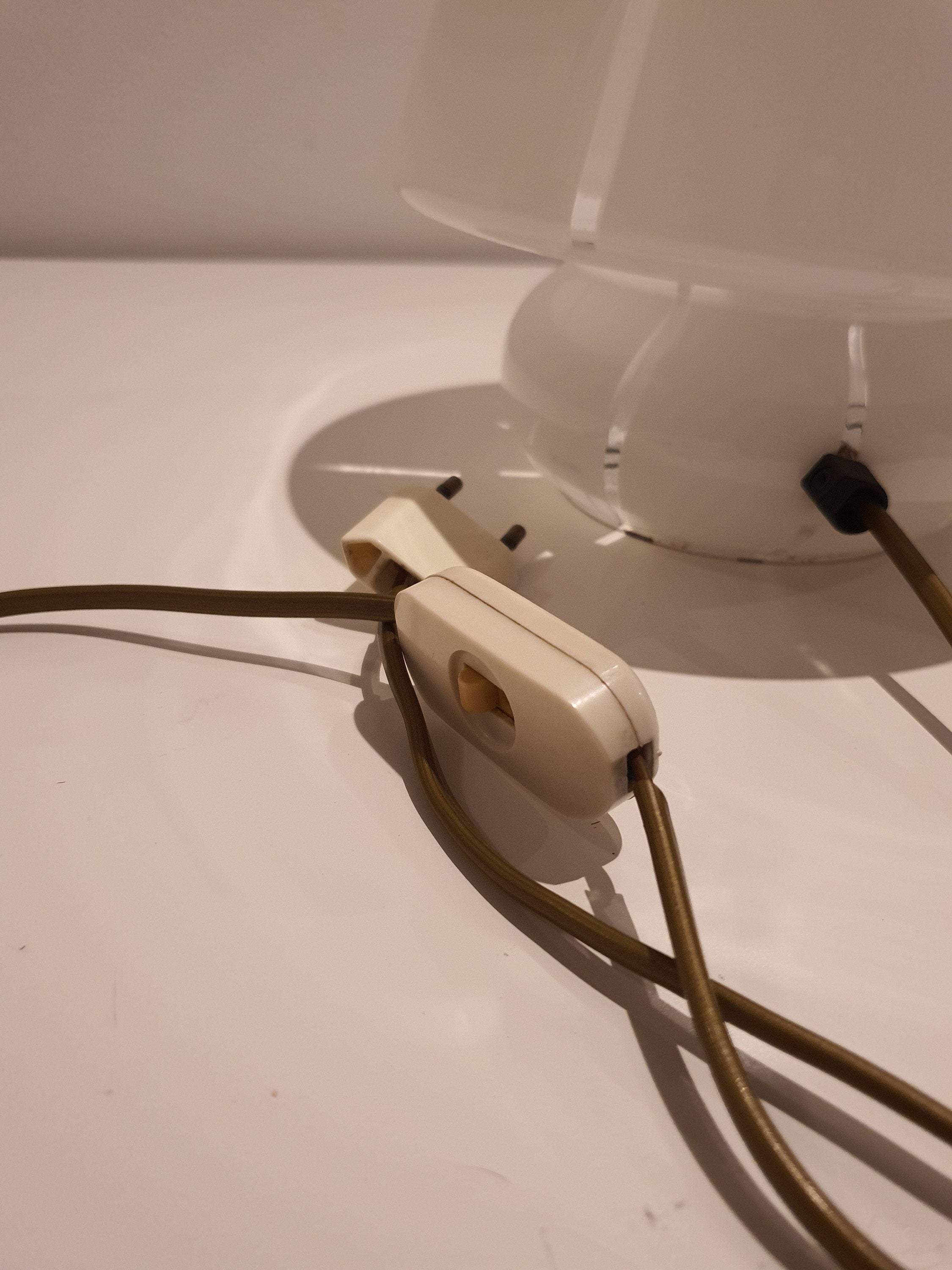 Vintage White Murano Glass Mushroom Lamp: 1970s Mid-Century Modern Bedside Light