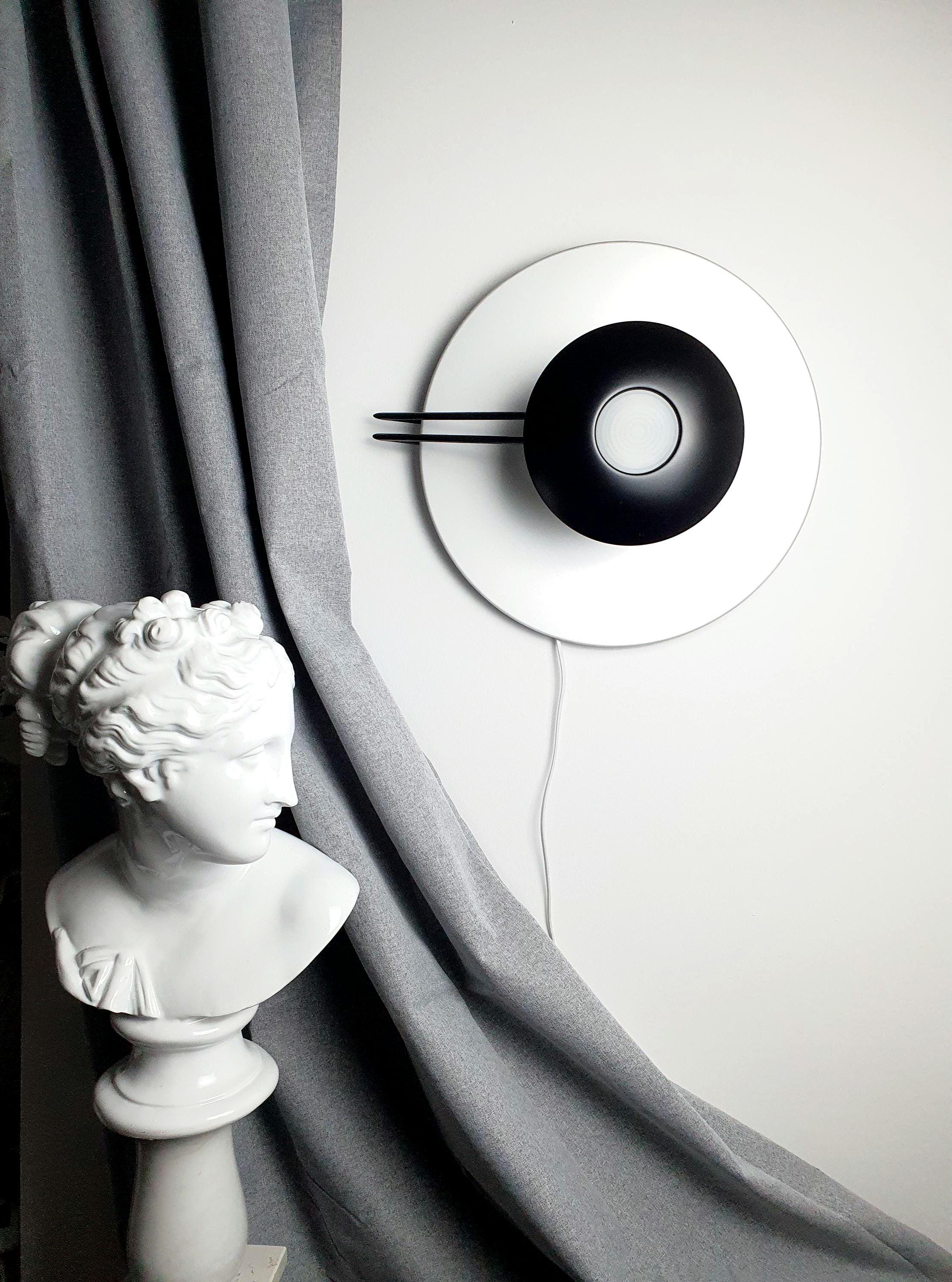 Alvaline Bologna 1980s aluminium postmodern Memphis wall light