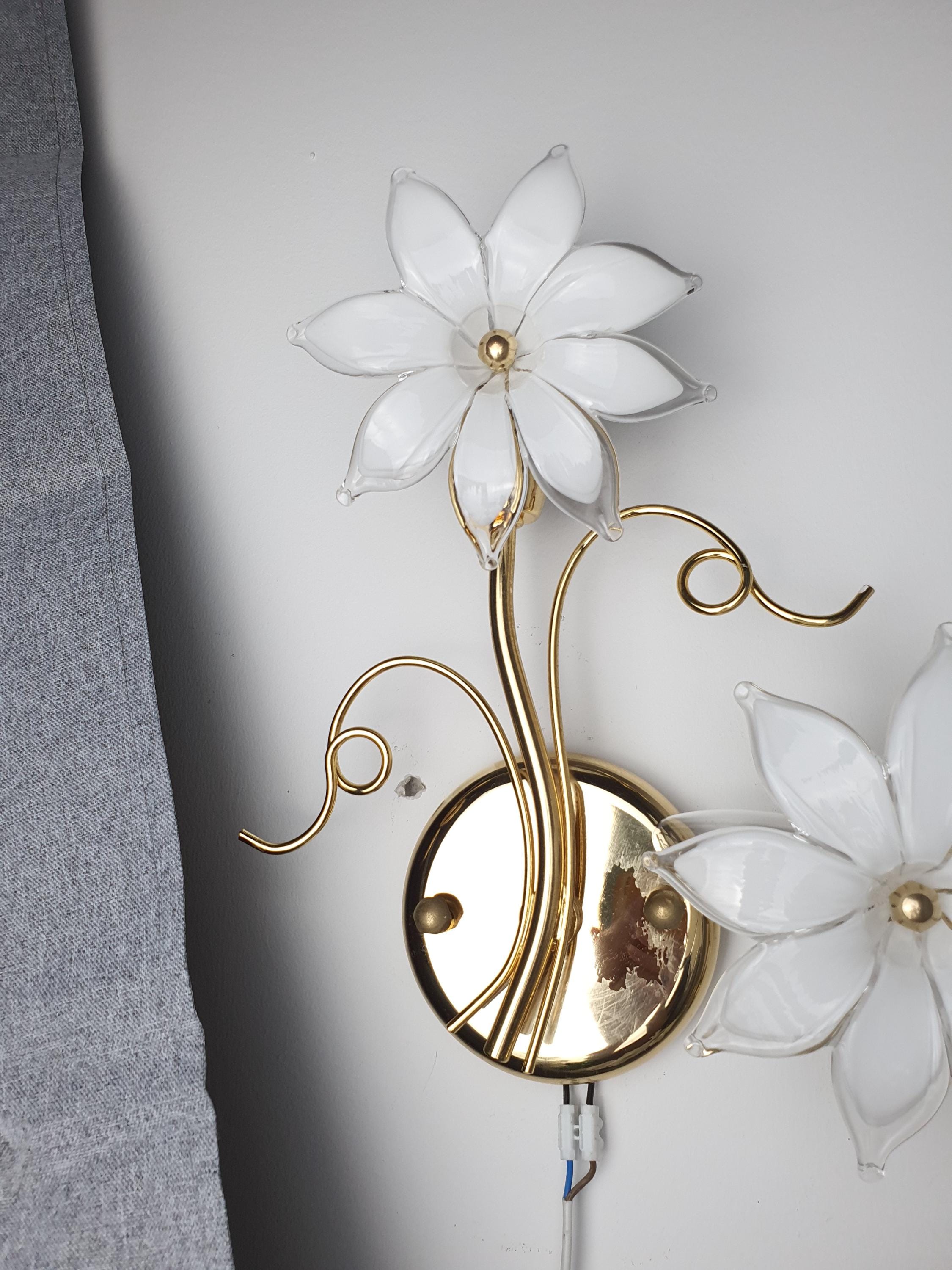 Vintage Italian Murano glass floral wall sconce small, single white glass flower shade on gold-toned metal frame, Art Nouveau

