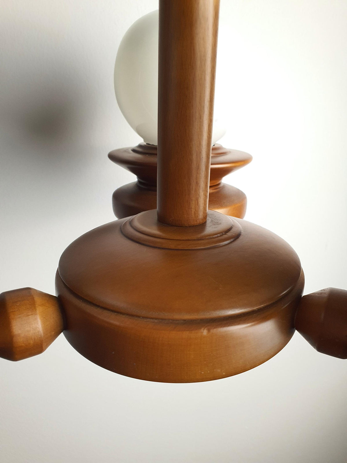 Vintage Space Age Sputnik chandelier side profile, showing 52cm height and 41cm spread, milk glass globes and wood structure