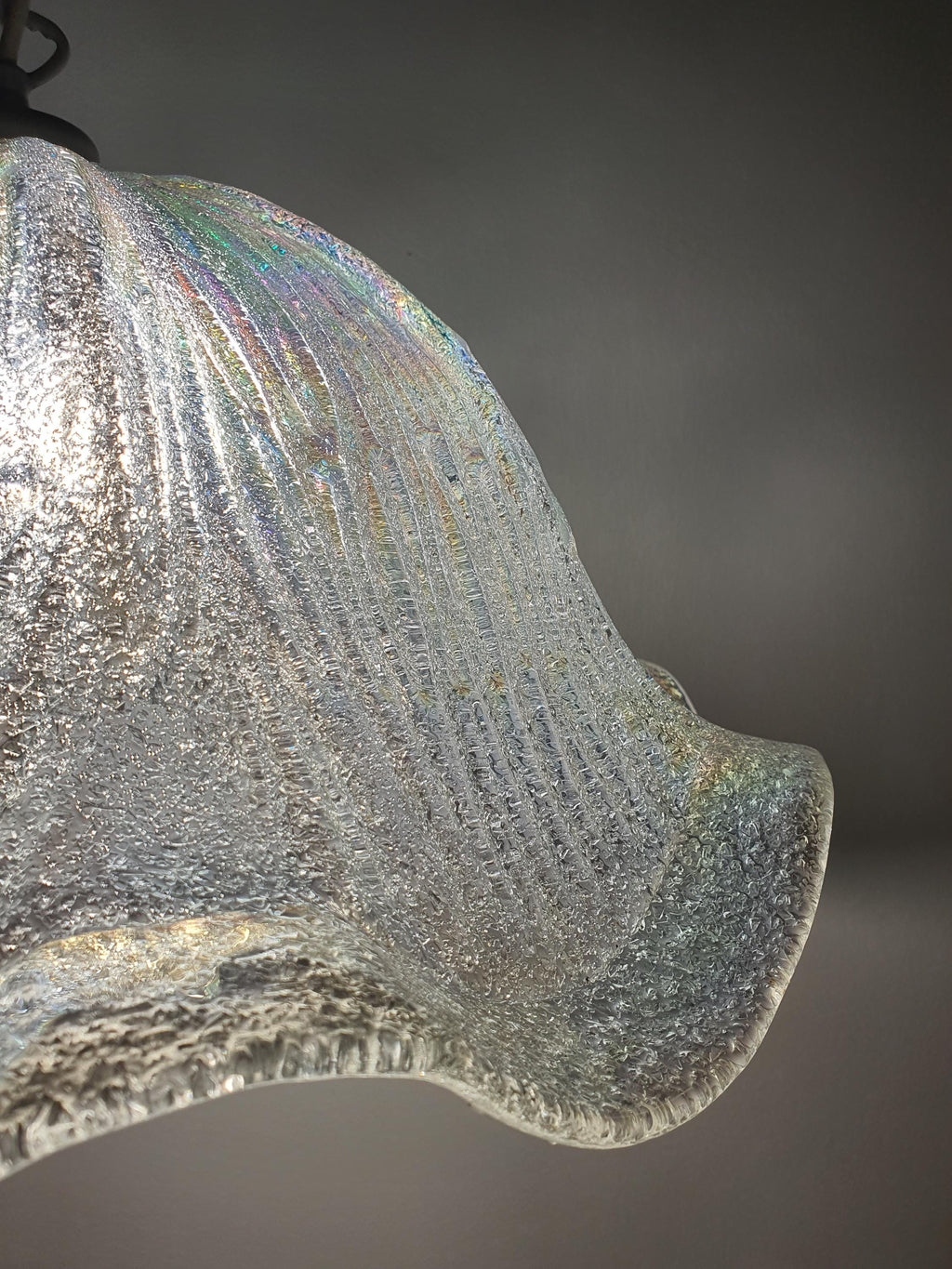 Ice-glass textured underside of vintage Murano glass Fazzoletto tulip pendant, soft diffused light, 1970s–1980s
