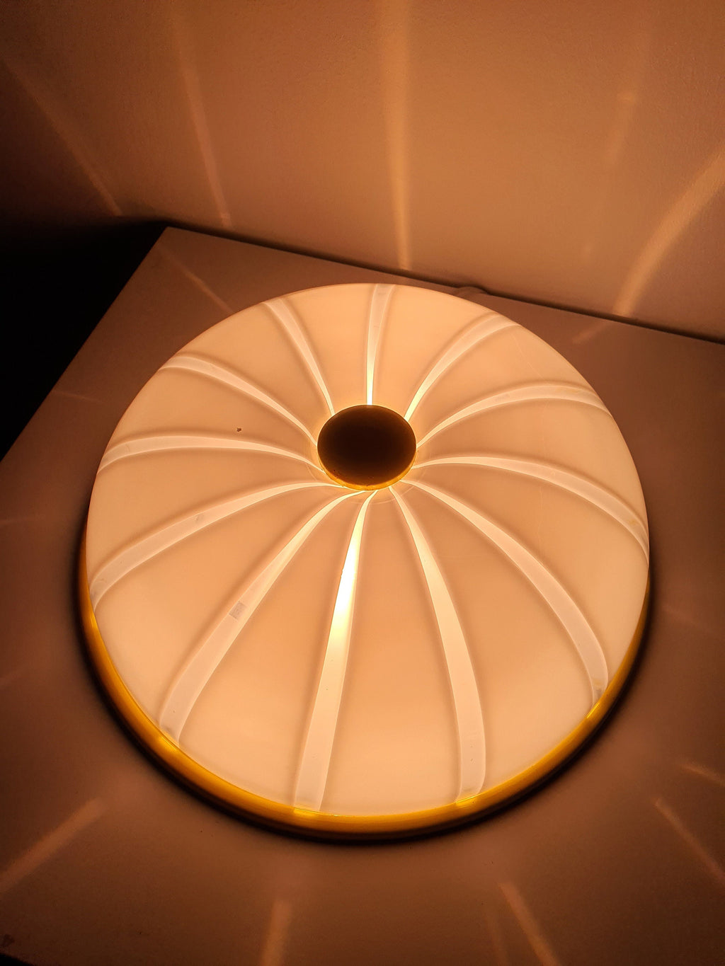 Murano Glass Chamomile Ceiling Lamp: 1980s Italian Floral Light