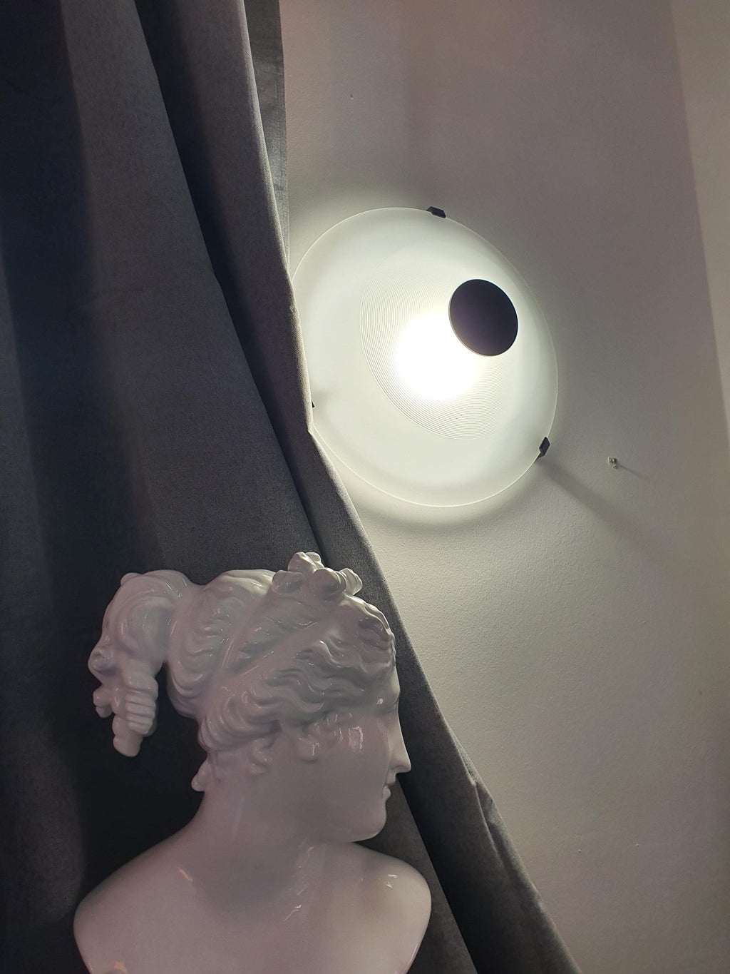 F. Fabbian vintage pyramid light — frosted glass and black contrast, side profile
