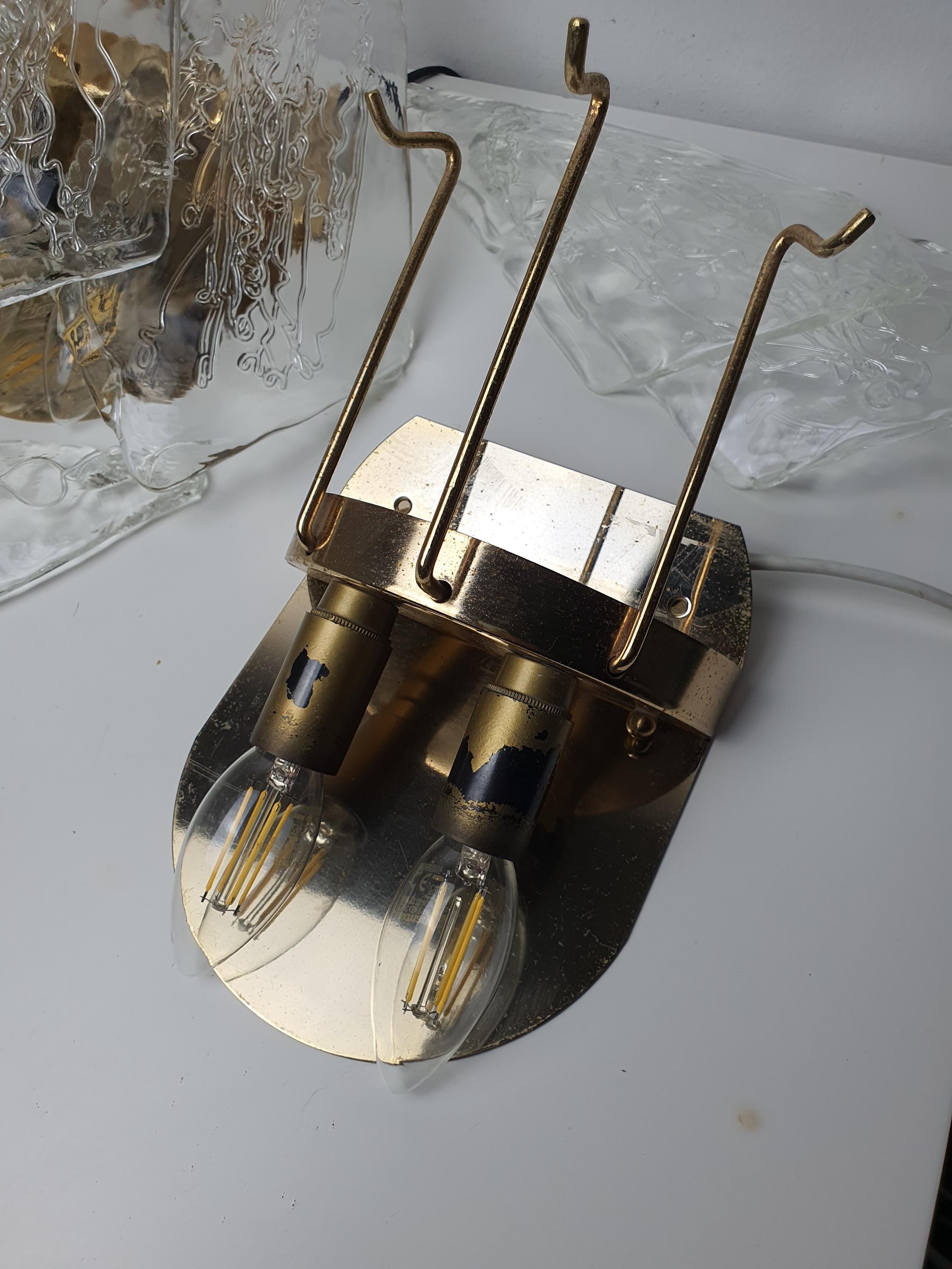 Pair of La Murrina Diamond-Shaped Petal Murano Glass Wall Sconces Gold Base