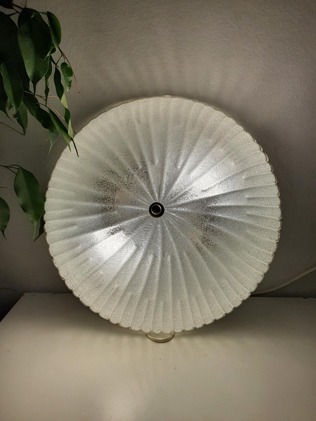 Murano ribbed shell flush mount front view, thick clear ribbed glass, ghiacciato iced reverse, smooth glossy exterior

