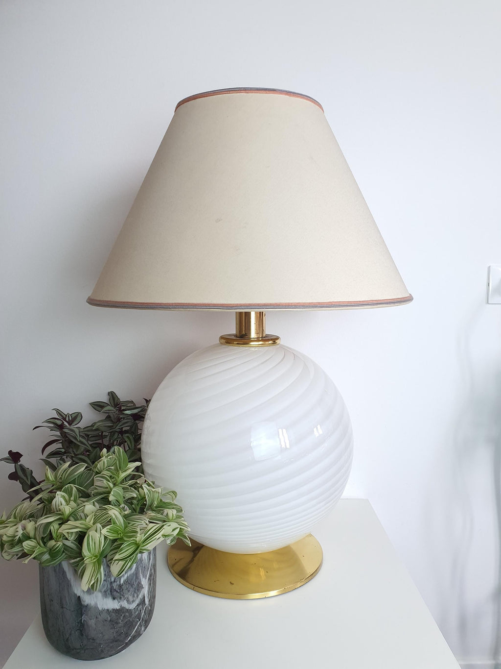 Handcrafted Murano Glass Swirl Globe Table Lamp: Scandinavian Minimalist Bedside Light
