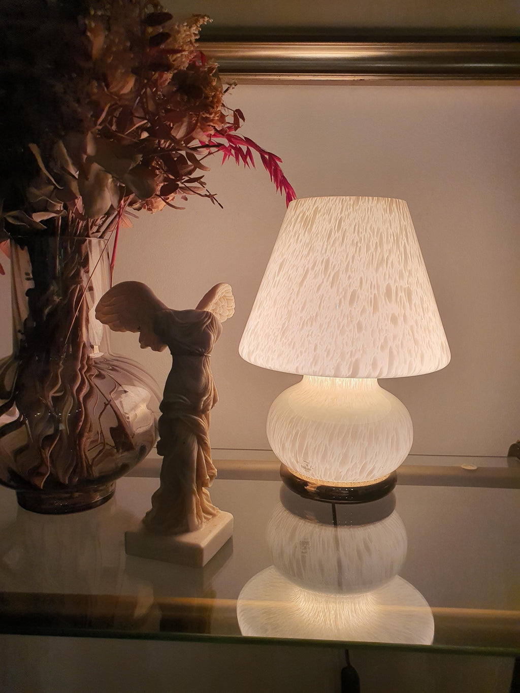 Vintage Murano Glass Mushroom Lamp: Mid-Century Modern Beige Bedside Light