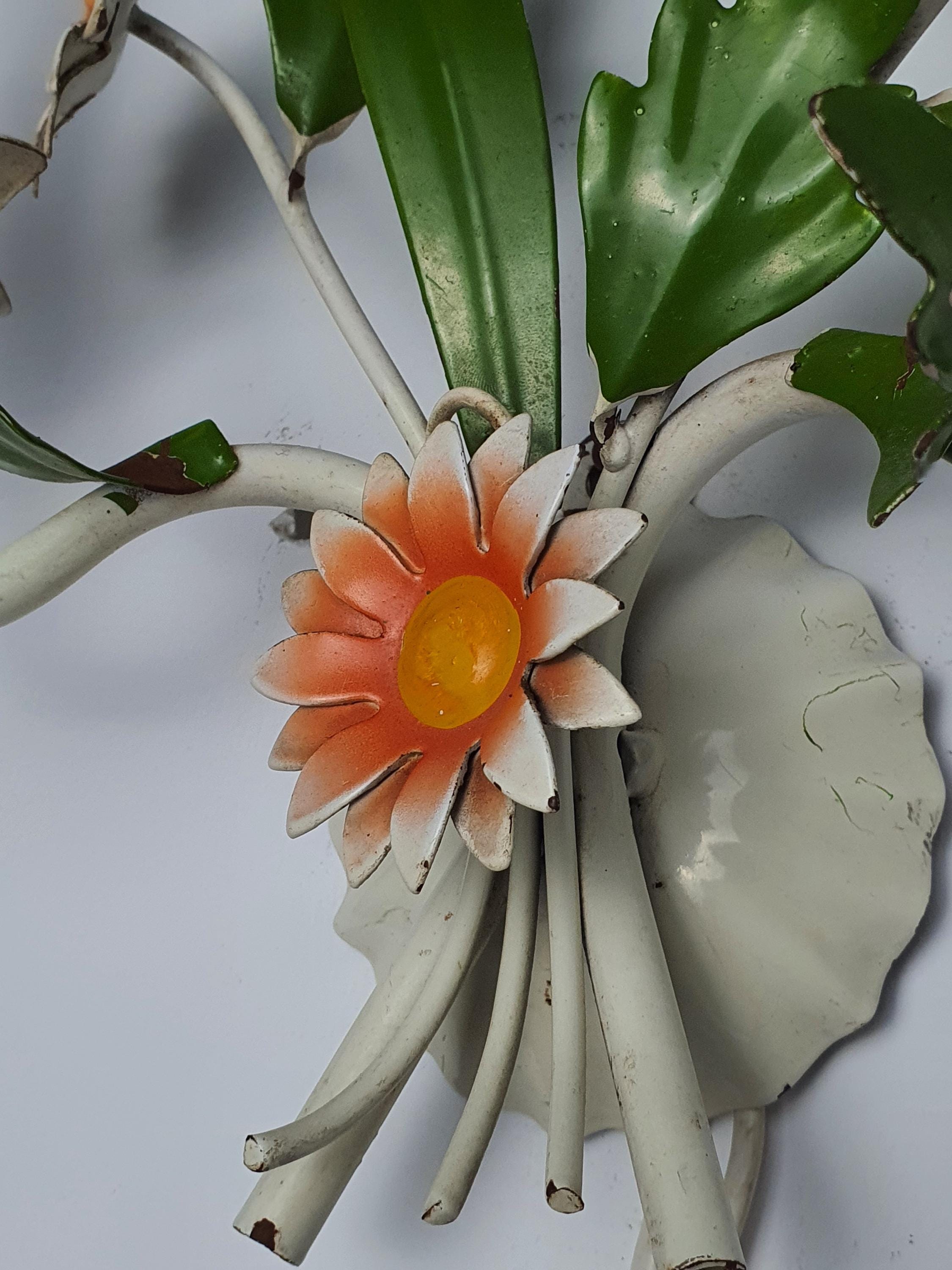 Vintage 1970s Italian tole wall sconce side profile, showing 10cm depth, white green orange floral metal sculpture