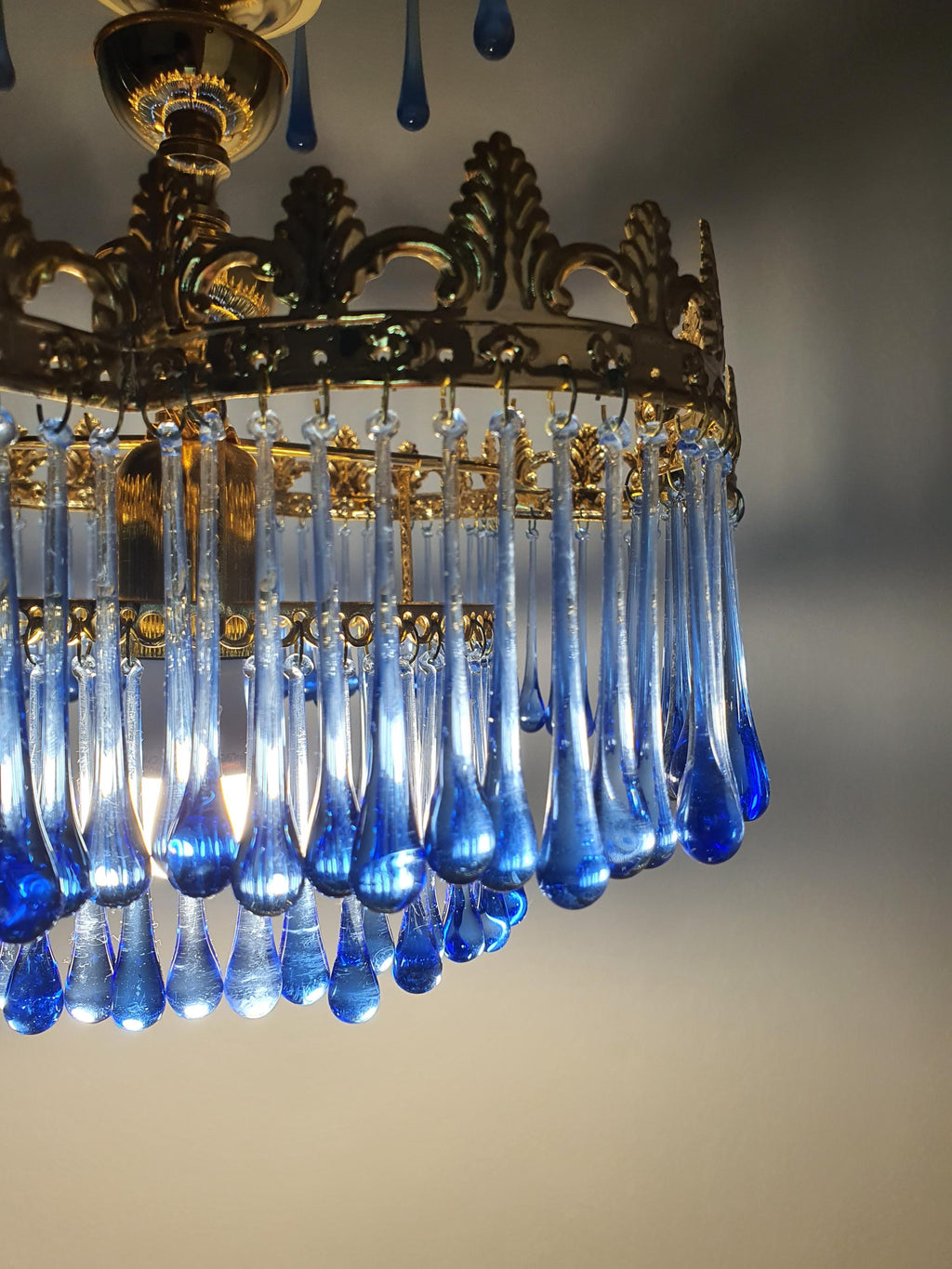 Small Vintage Teardrop Cascade Chandelier with Navy Blue Glass Drops on Gold Base | Hollywood Regency Lighting