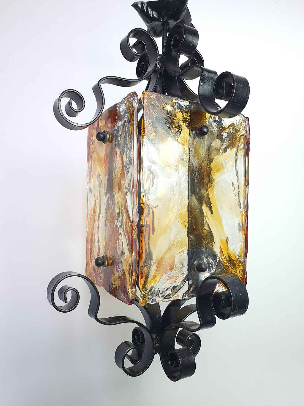 Mazzega style Murano pendant side profile, showing 63cm height, amber clear black glass diffuser and black wrought iron frame