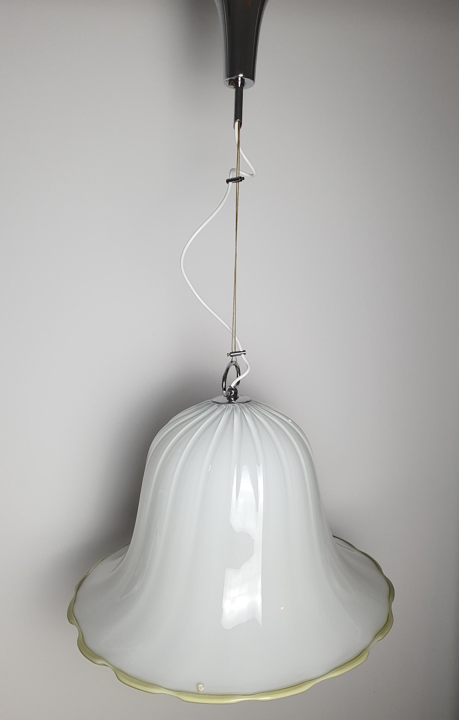 La Murrina Tulip Pendant Light | Vintage Murano Glass Lighting with Green Rim | Italian Mid-Century Modern