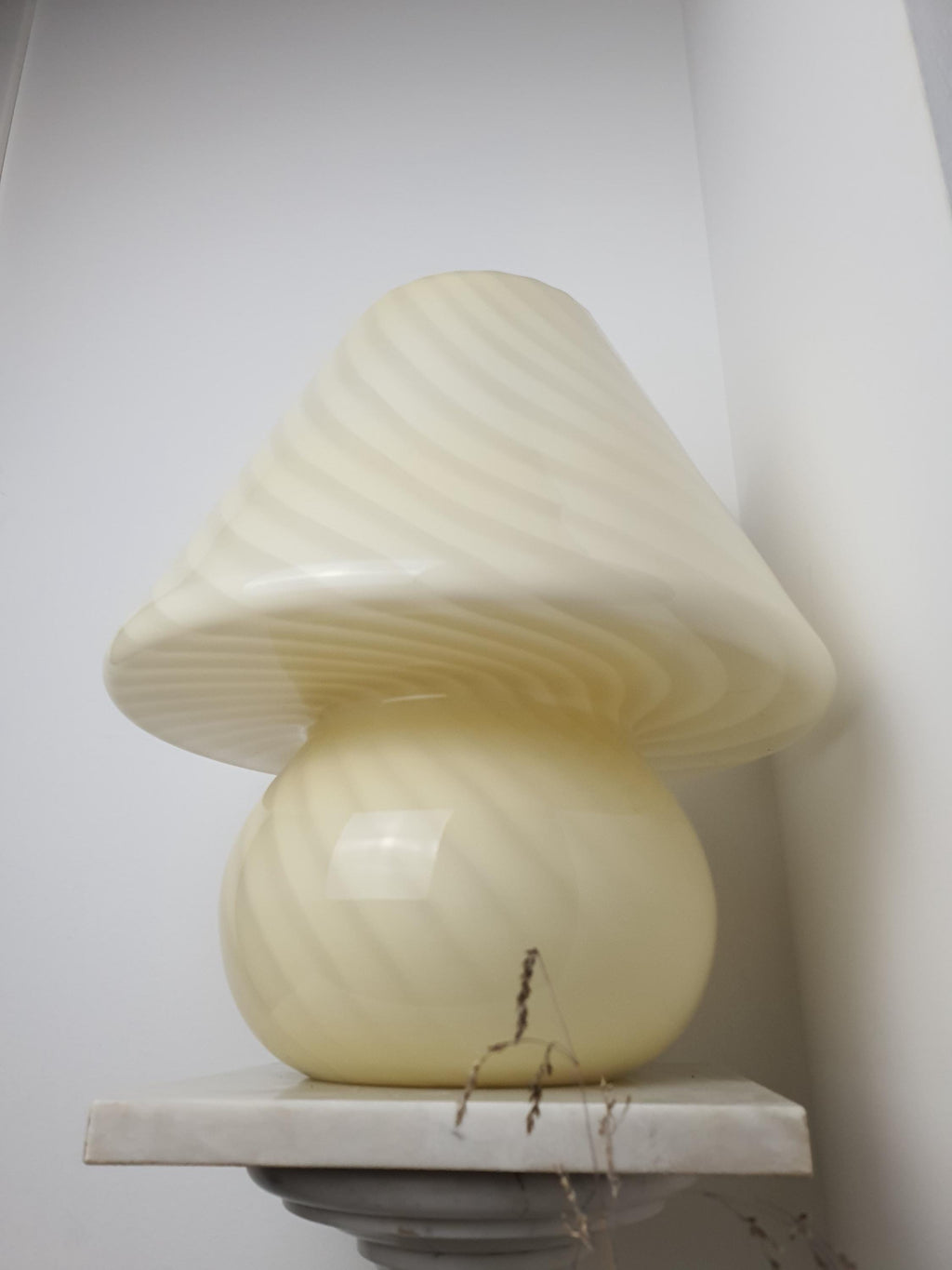 Large Murano Glass Mushroom Table Lamp 1970s Beige Candy Swirl Italian