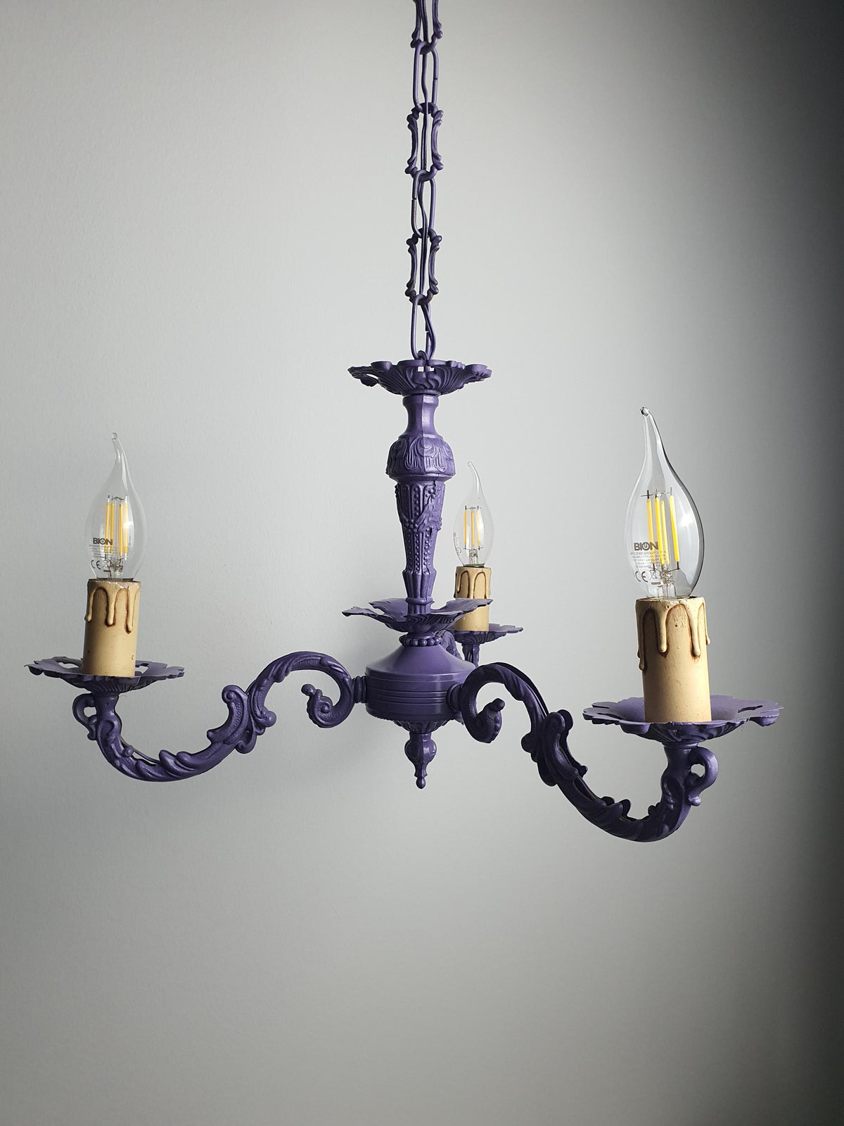 Ornate Italian chandelier in Imperial and Victorian-inspired style

