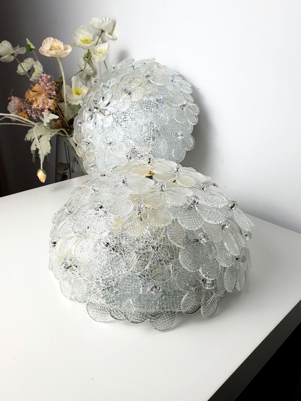 Murano millefiori glass dome light — Art Nouveau floral motif, close-up