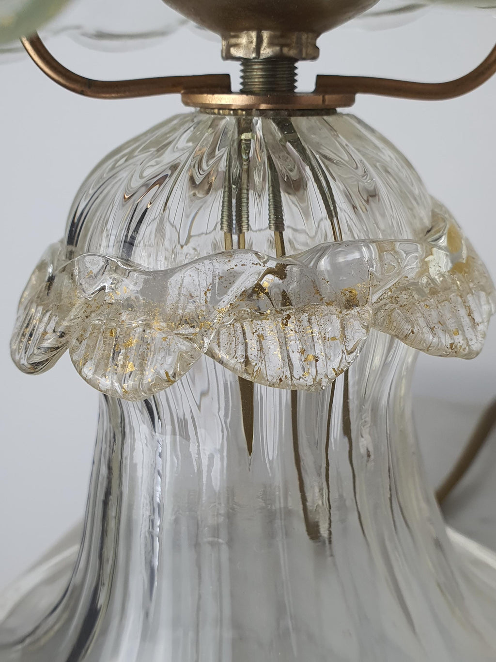 Floral Table Lamp in Vintage Murano Glass | Hand-blown Italian Tulip Light with Gold Powder