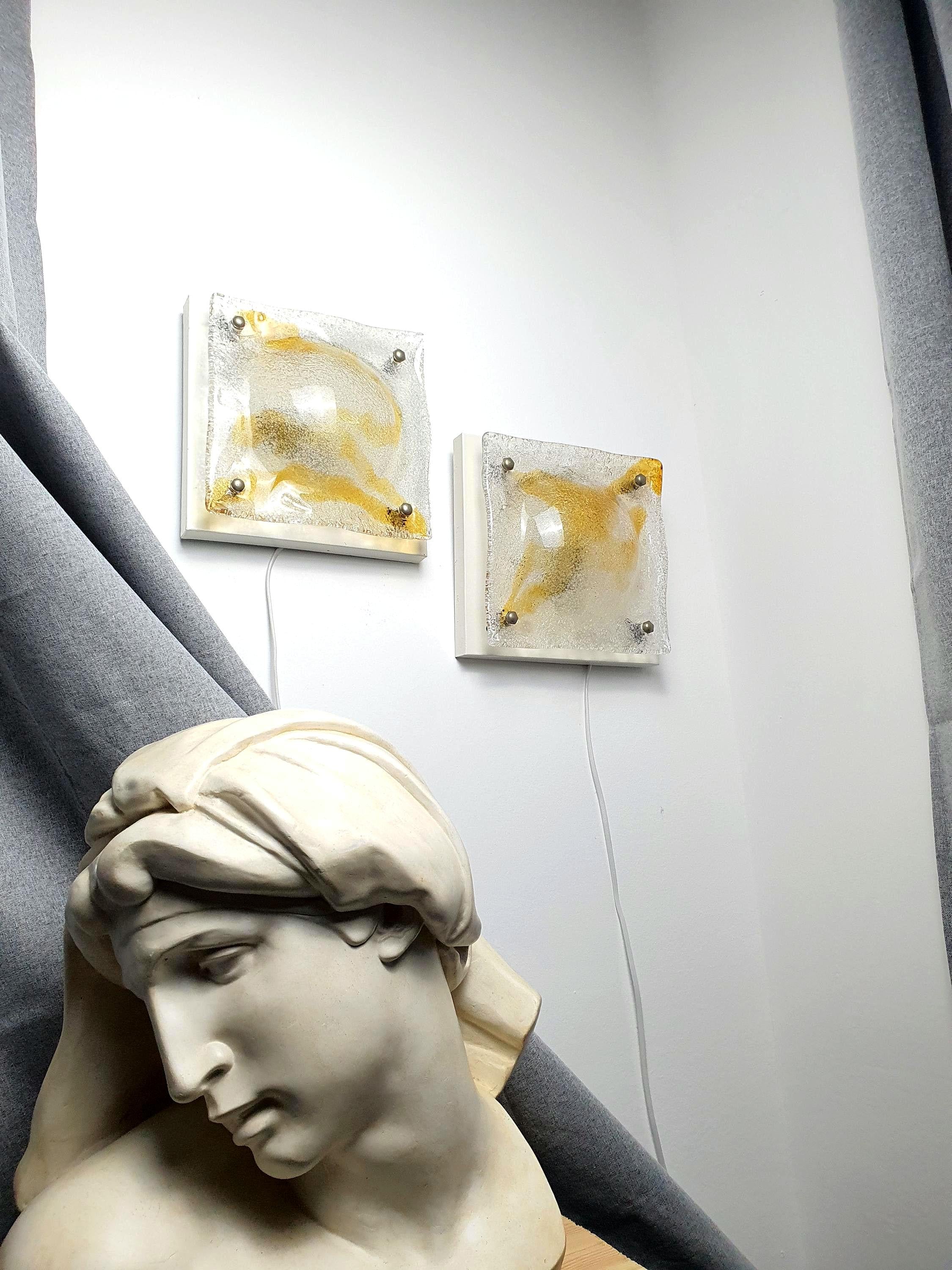 Pair of vintage Mazzega Murano glass amber iced square lights, ghiacciato iced glass with amber inclusions, white metal base, Italy 1960s–1970s