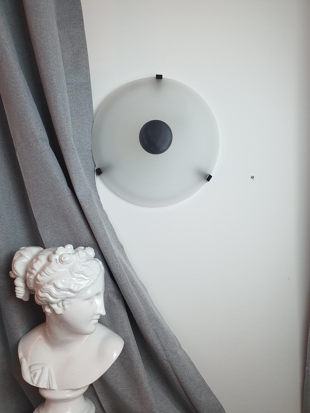 Vintage F. Fabbian Italian light — minor inner chip not noticeable, very good vintage condition