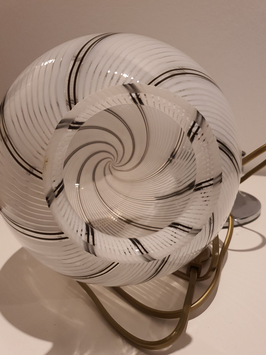 Vintage Murano Glass Globe Lamp: 1970s Italian Tessuto Design