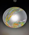 Vintage Due P. Muranoglas Kugel Pendelleuchte mit Satinfinish und mehrfarbig verdreht Sprenkel, Italienisch Mid-Century Design