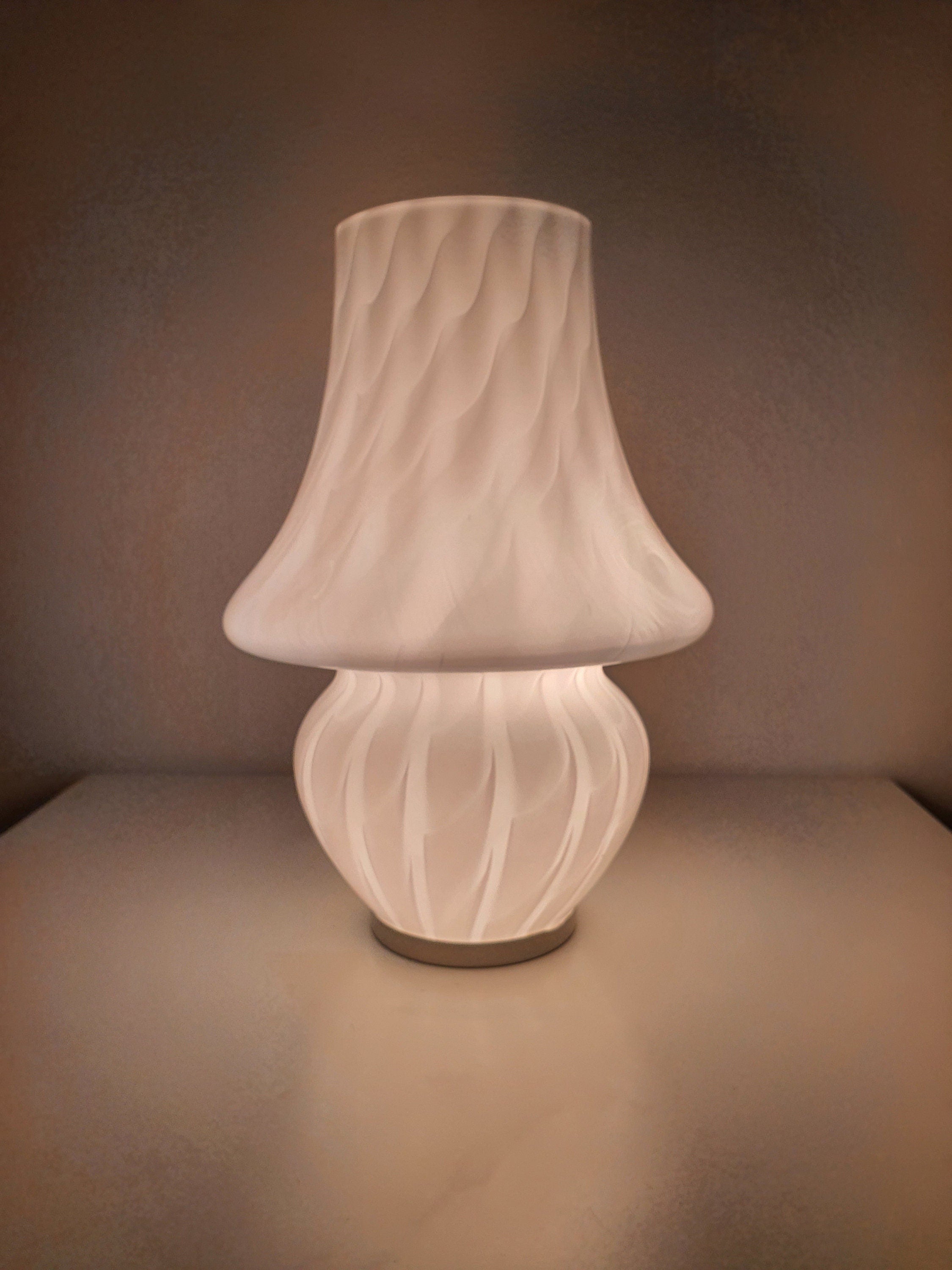 Vintage Murano Glass Mushroom Lamp: 1970s Italian Mid-Century Modern