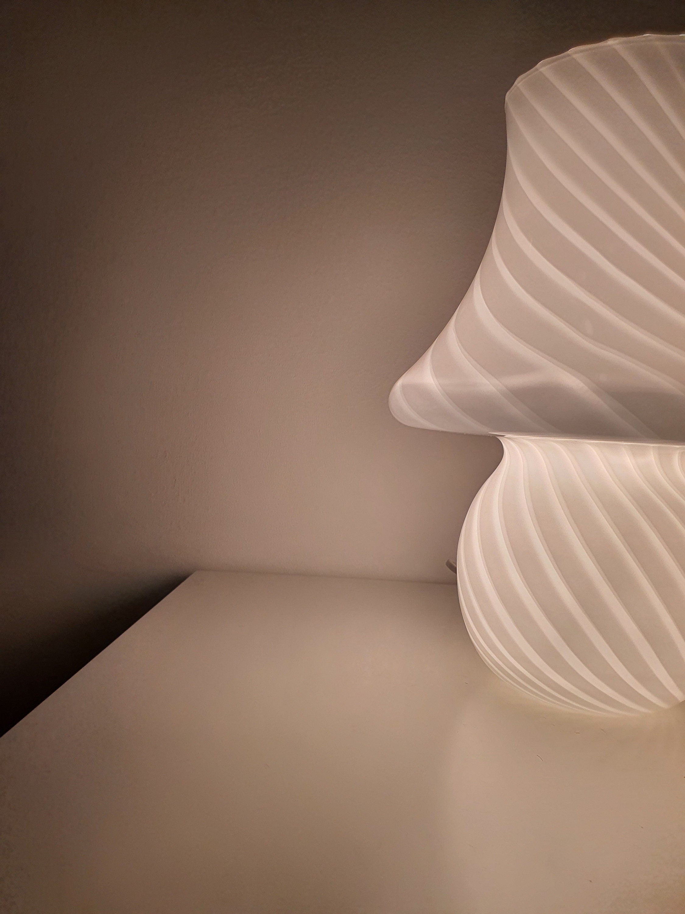 XL White Swirl Murano Glass Mushroom Lamp - 1970s Mid-Century Modern