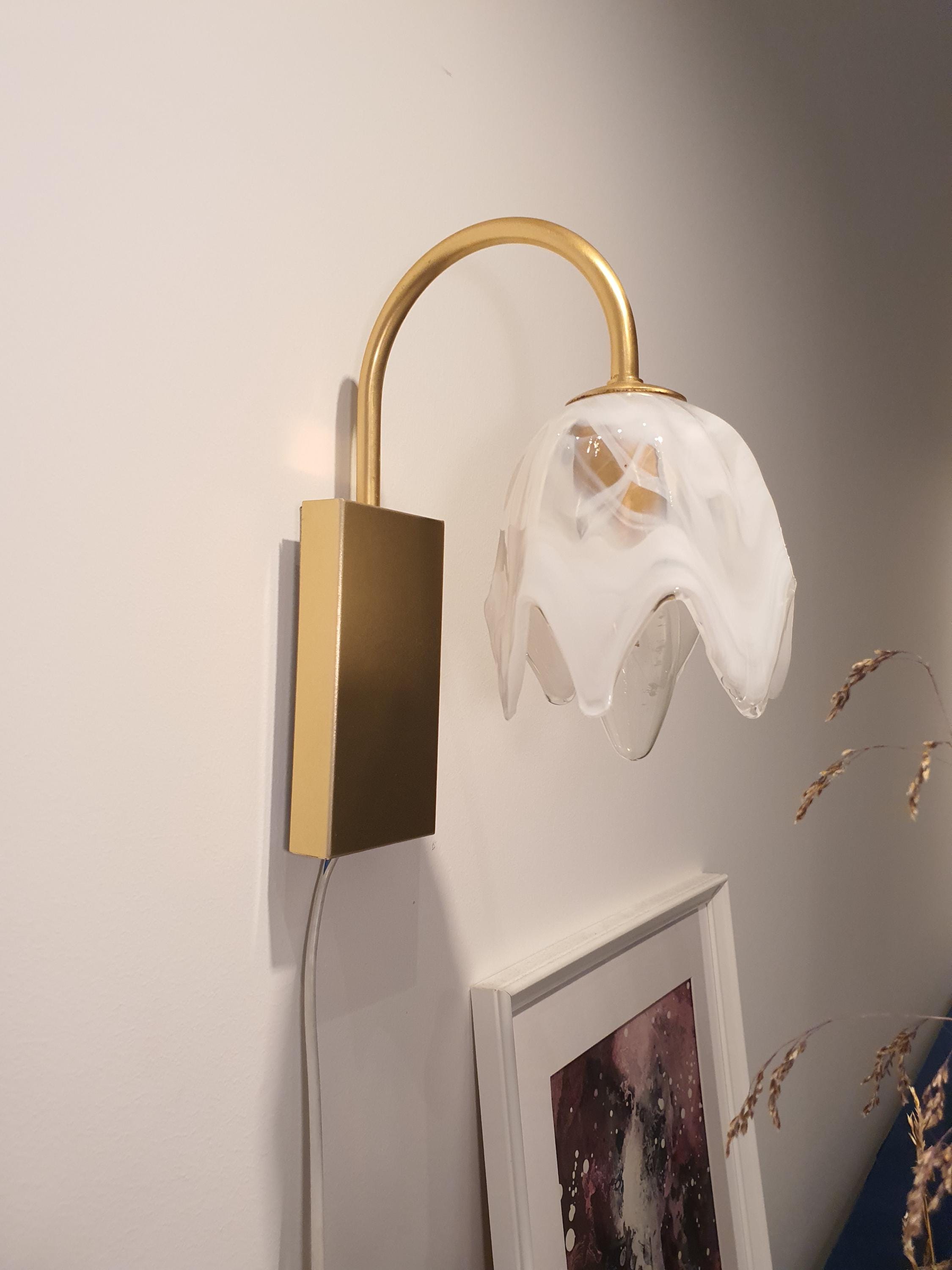 La Murrina Murano Glass Tulip Wall Sconce: Vintage Art Deco Lighting