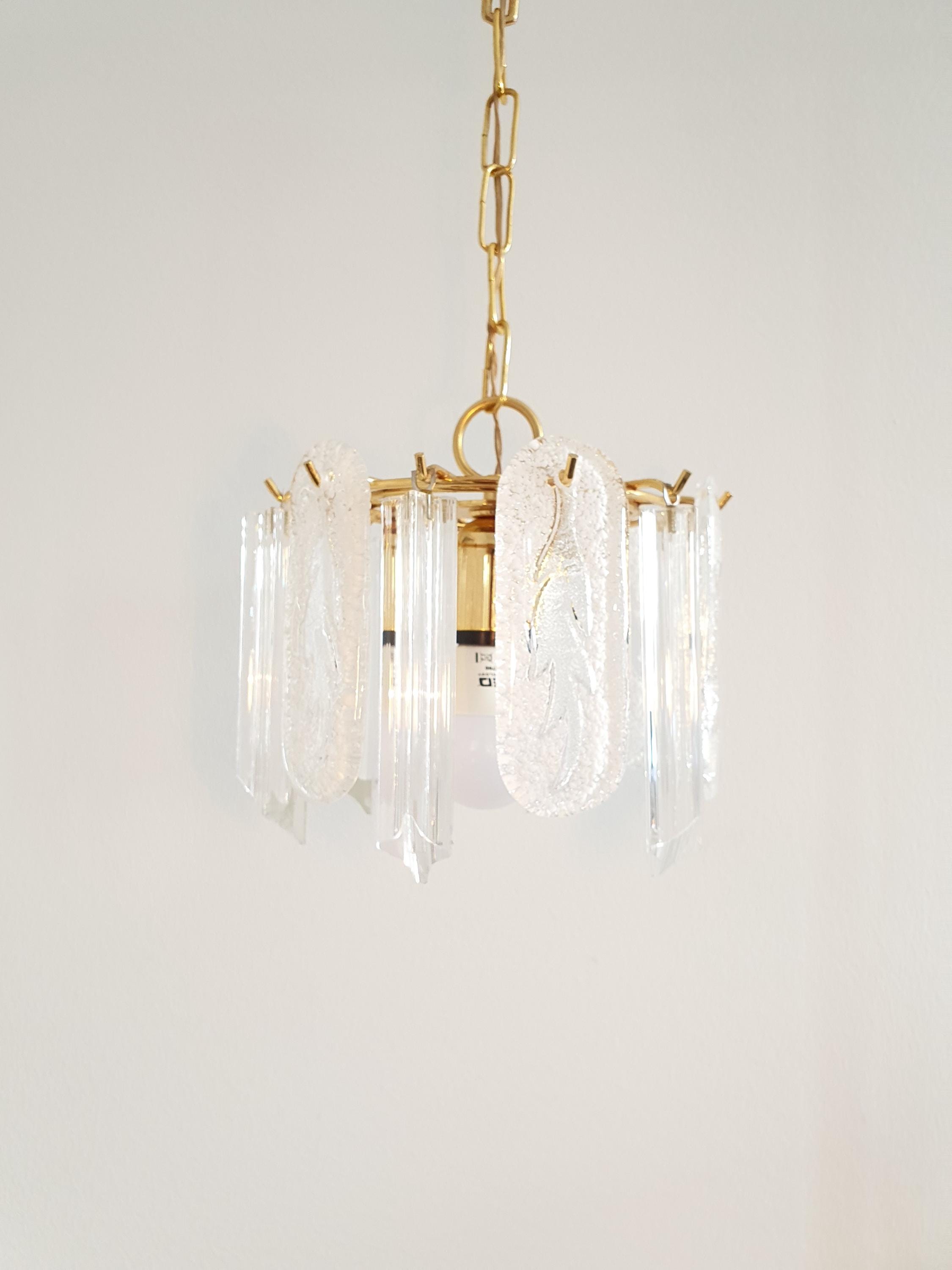 Art Deco Murano Glass Petal Chandelier: Vintage Italian Light