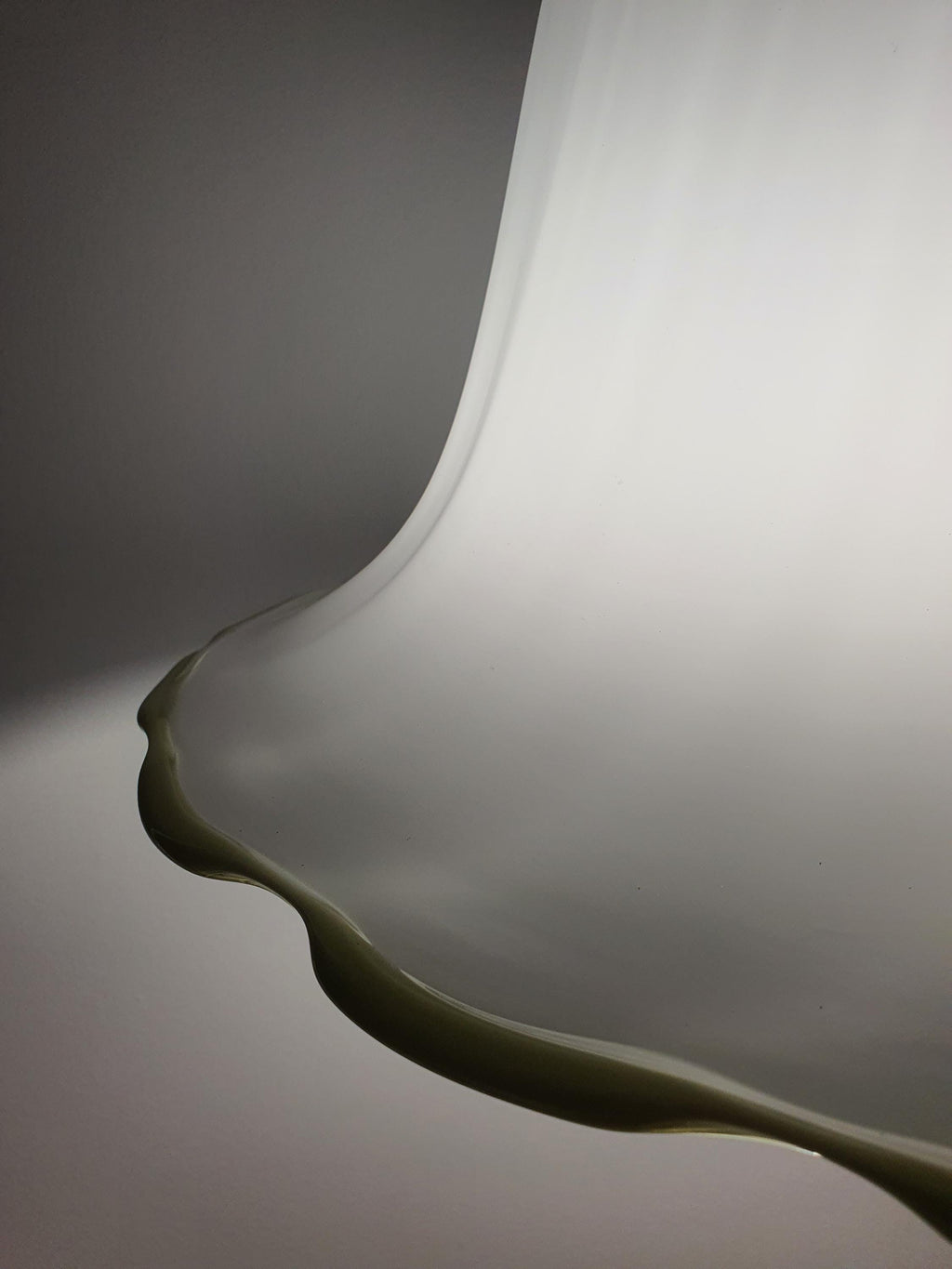 La Murrina Tulip Pendant Light | Vintage Murano Glass Lighting with Green Rim | Italian Mid-Century Modern