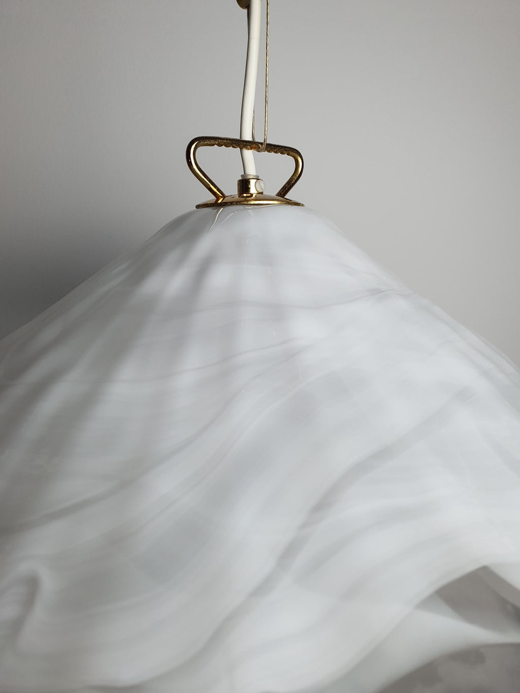 La Murrina White Wave Cone Pendant Light | Vintage Handcrafted Murano Glass | Italian Mid-Century Modern